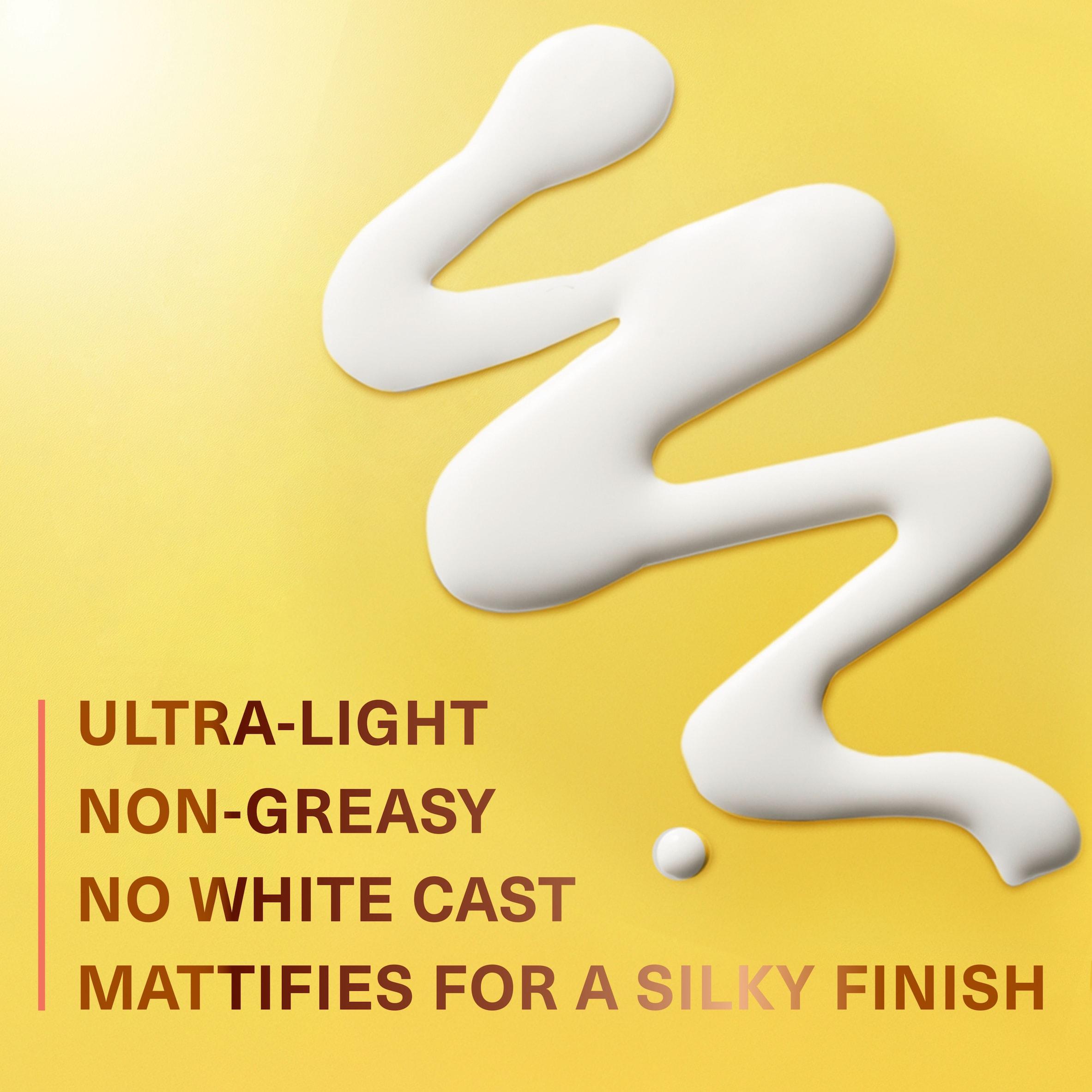 Simple 40ml Mattifying UV Fluid with SPF 50 Sun Protection thumbnail 3