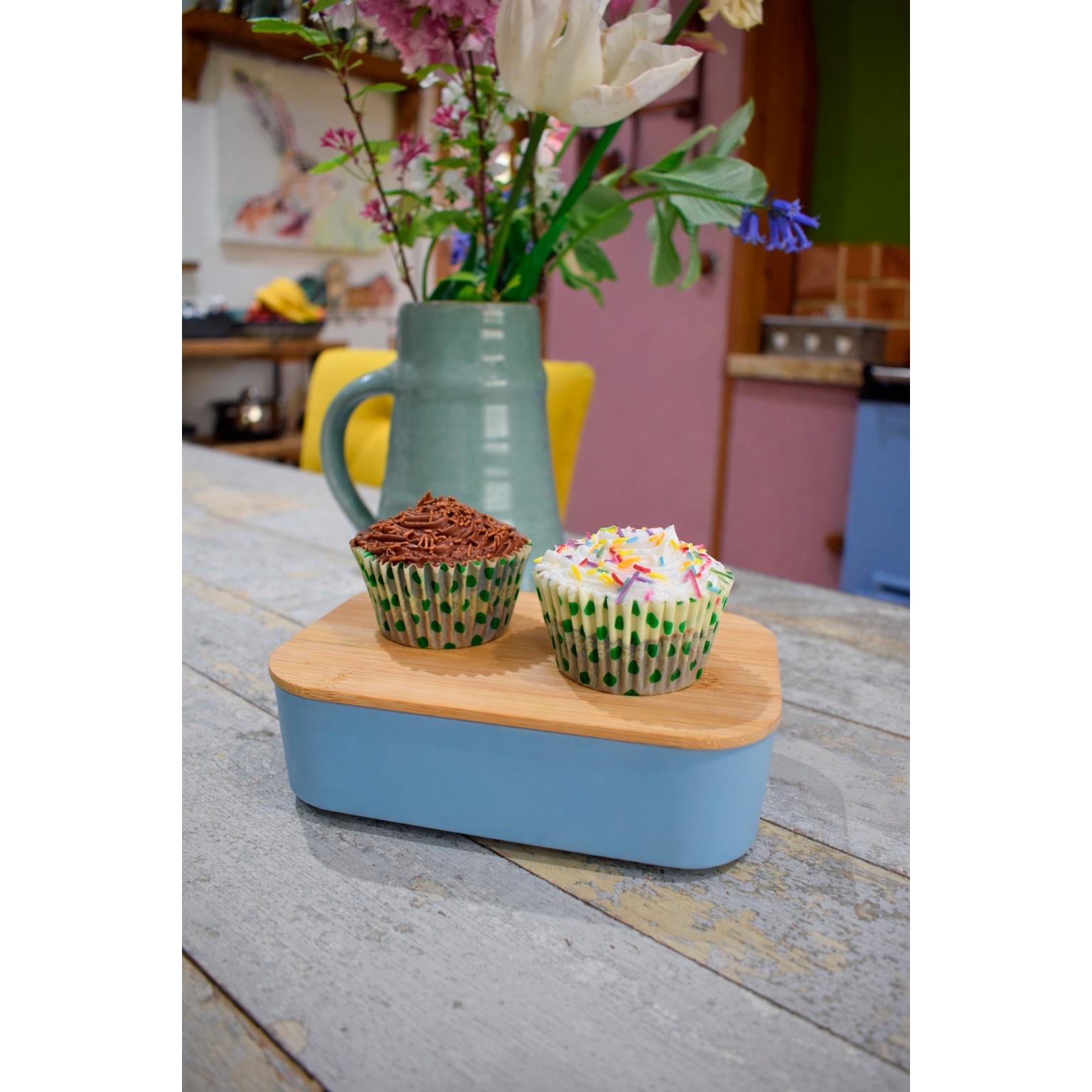 Emma's Country Cakes 2 Handmade Cupcakes thumbnail 2