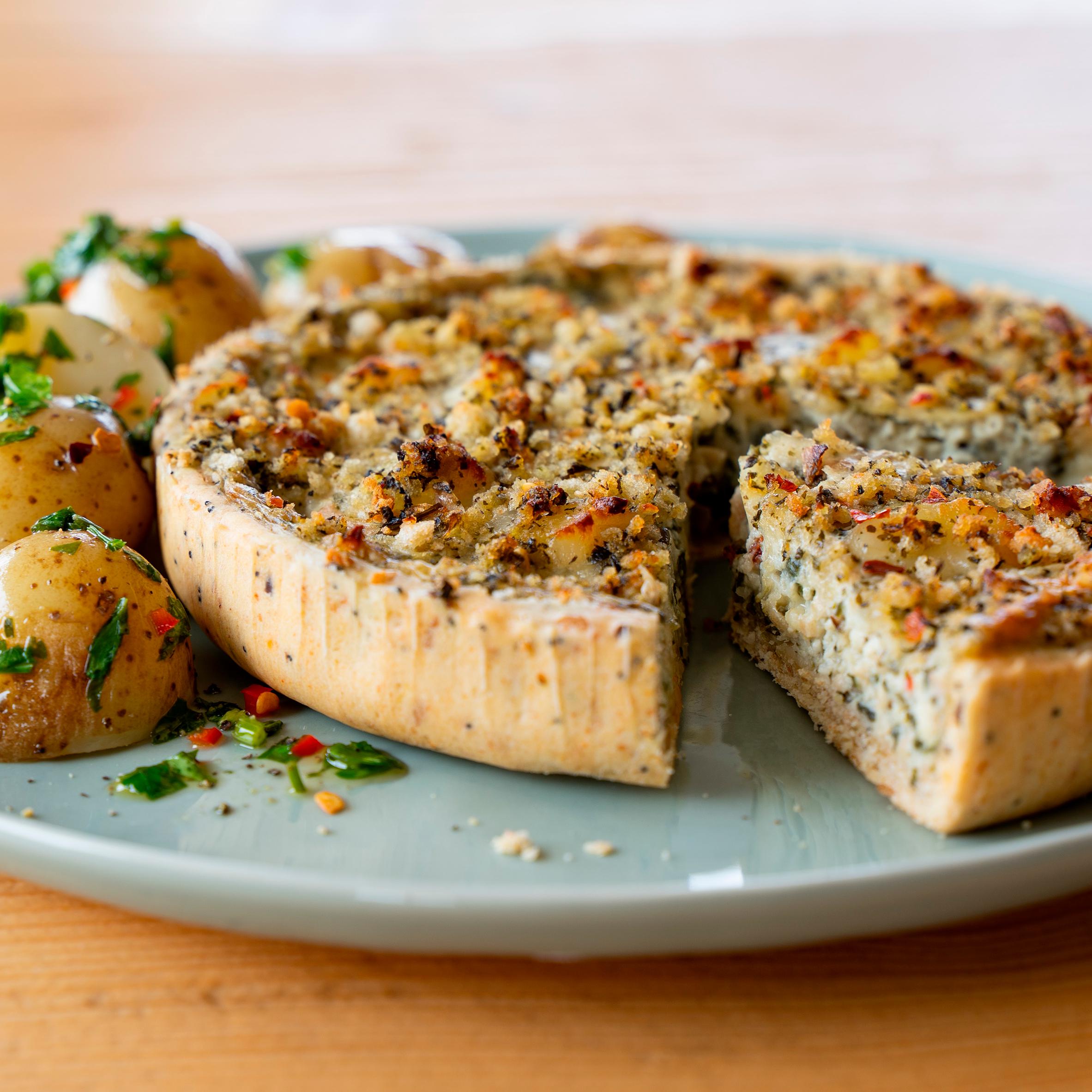 Higgidy 400g Cypriot Halloumi & Chimichurri Quiche thumbnail 2