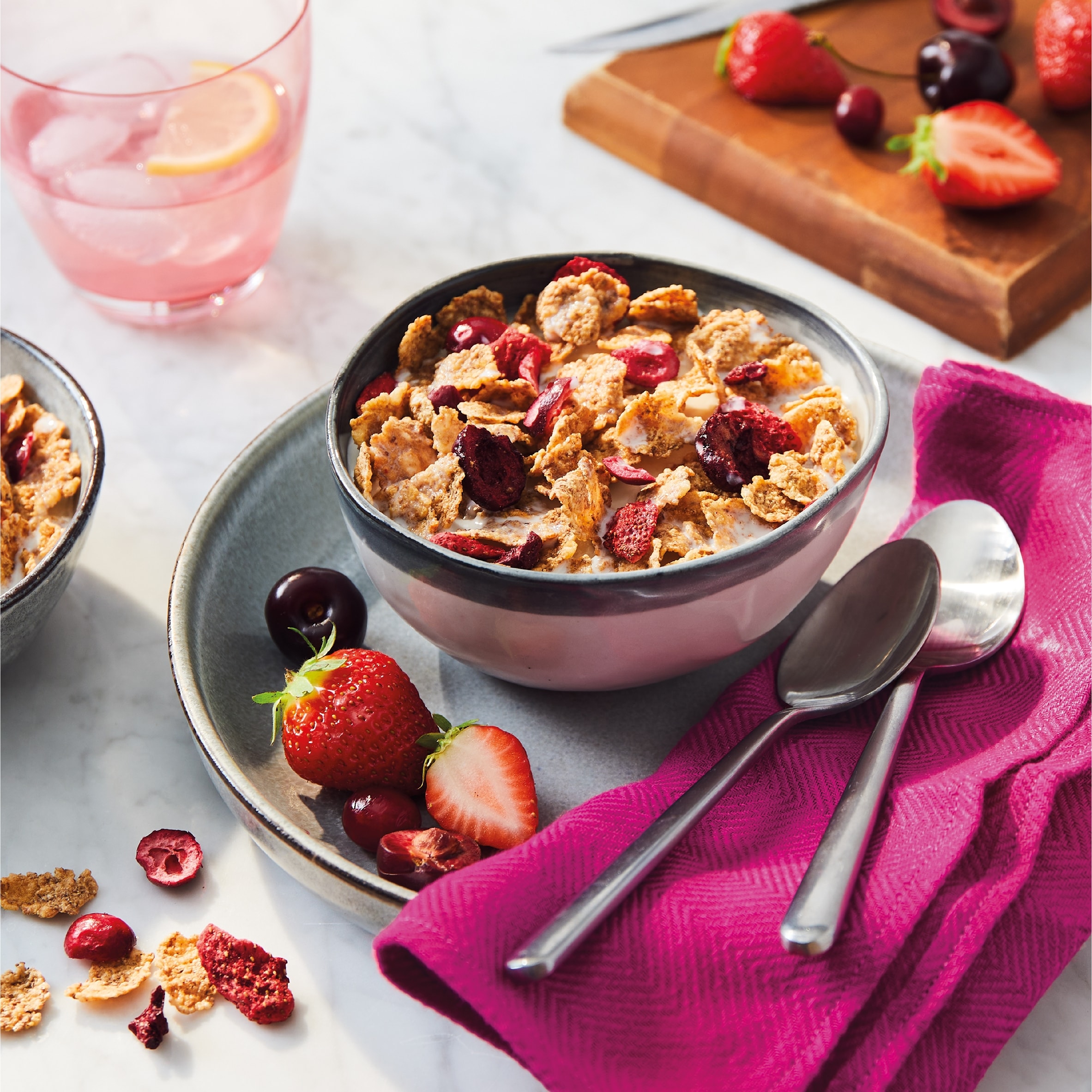Kellogg's Special K Red Berries Breakfast Cereal 500g thumbnail 3