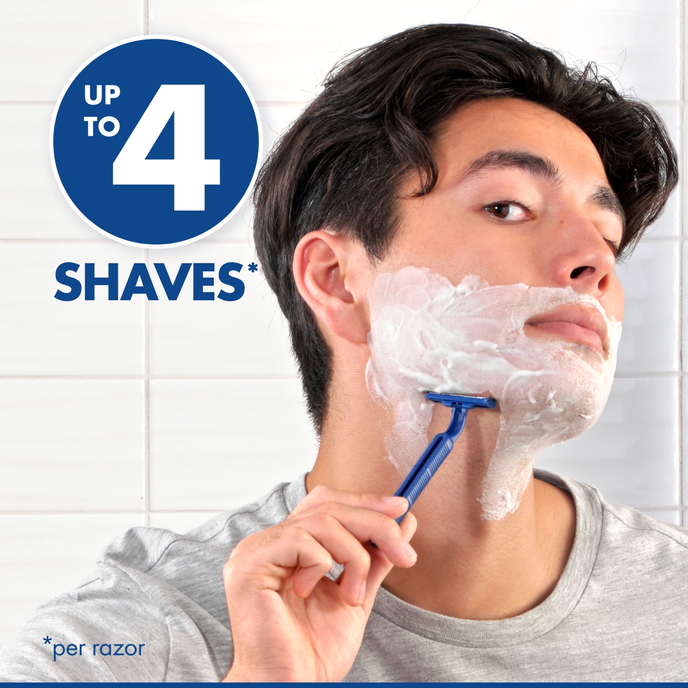 Gillette Blue II Men's Disposable Razors 20 Pack thumbnail 4