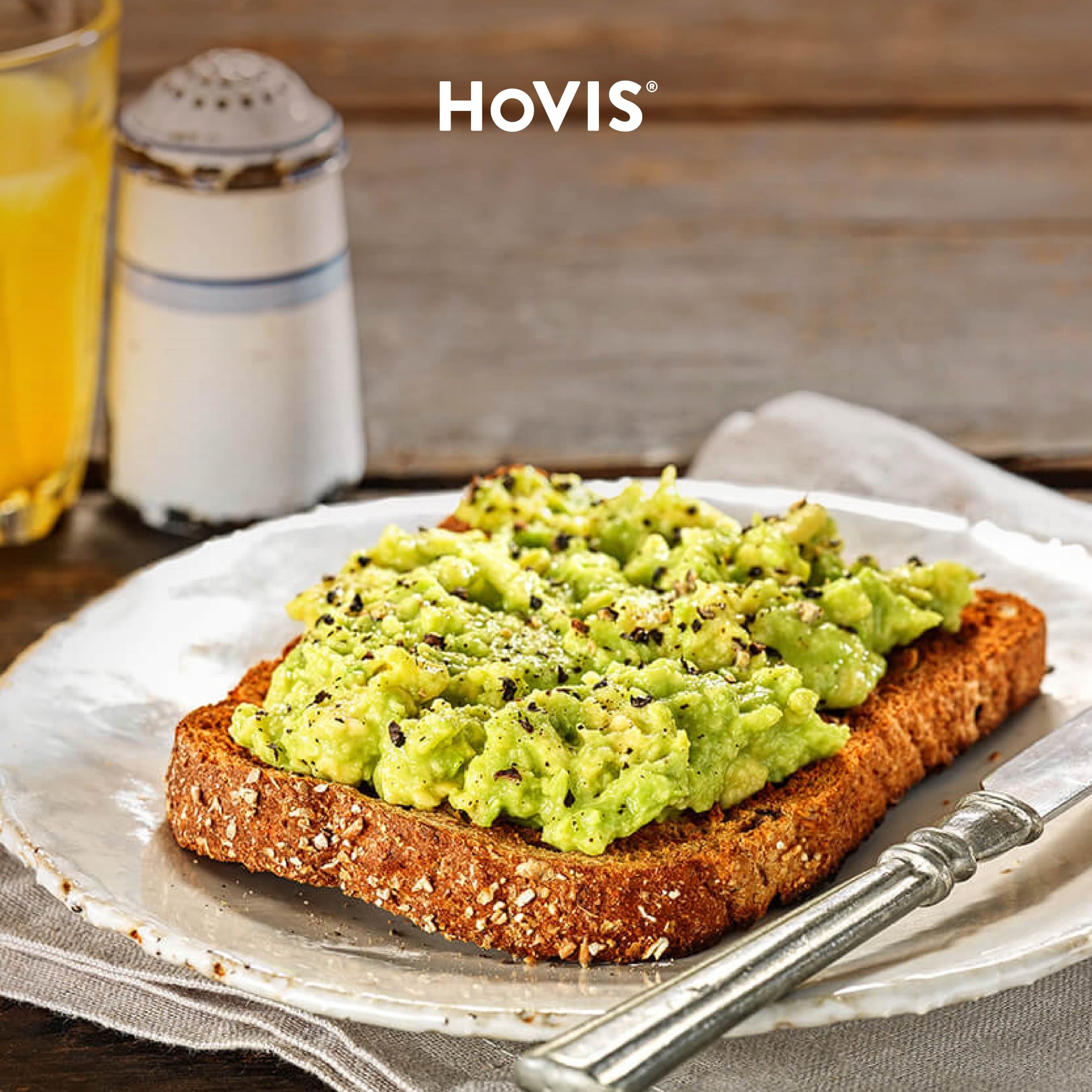 Hovis Authentic Granary Wholemeal Sliced Bread 800g thumbnail 2