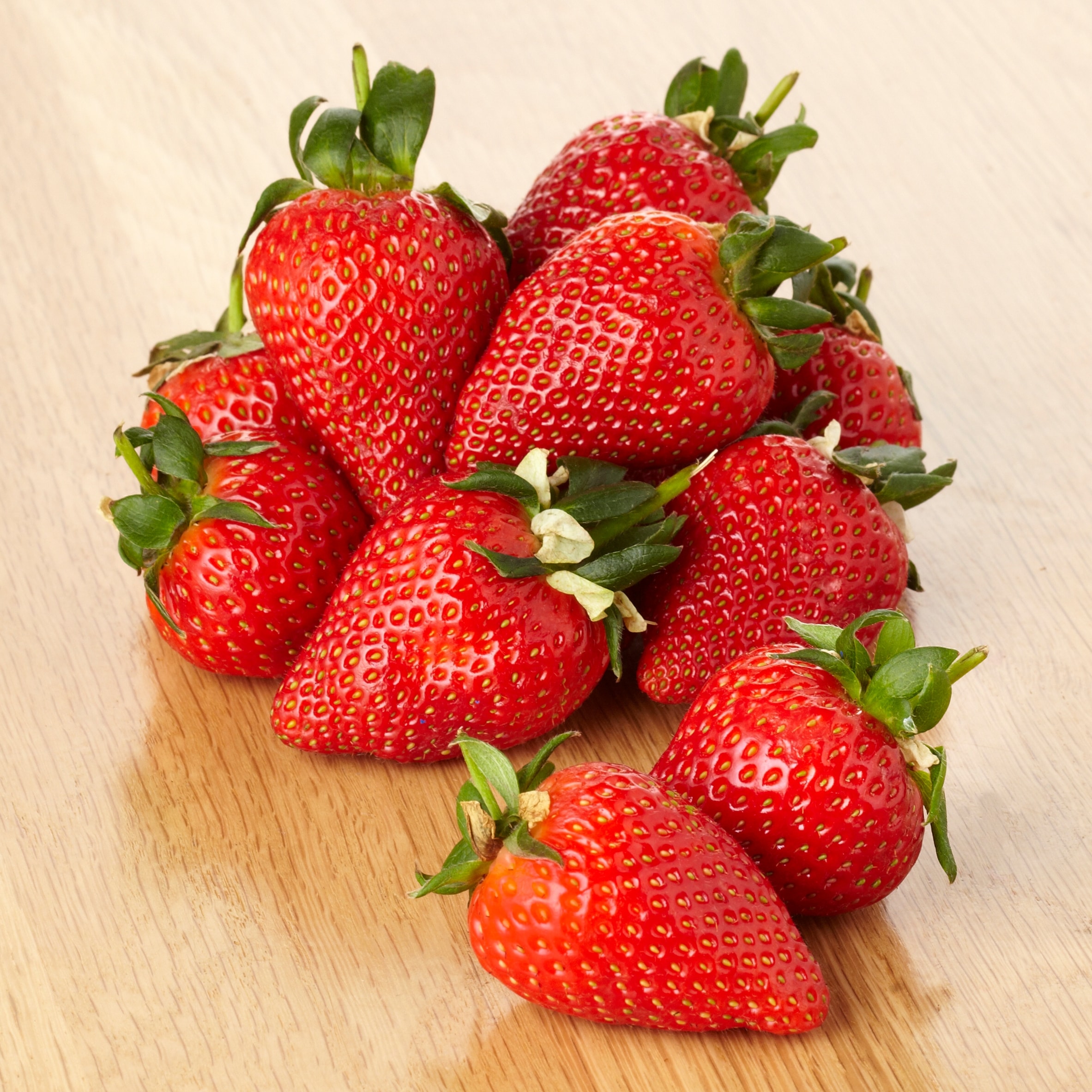 Tesco Strawberries 227G thumbnail 2