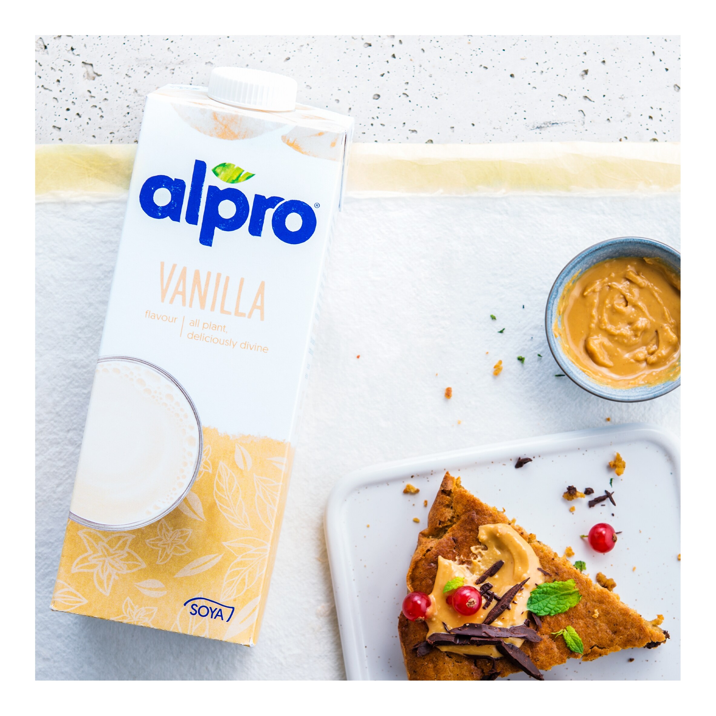 Alpro Soya Vanilla Original Long Life Dairy Free Drink 1L thumbnail 4