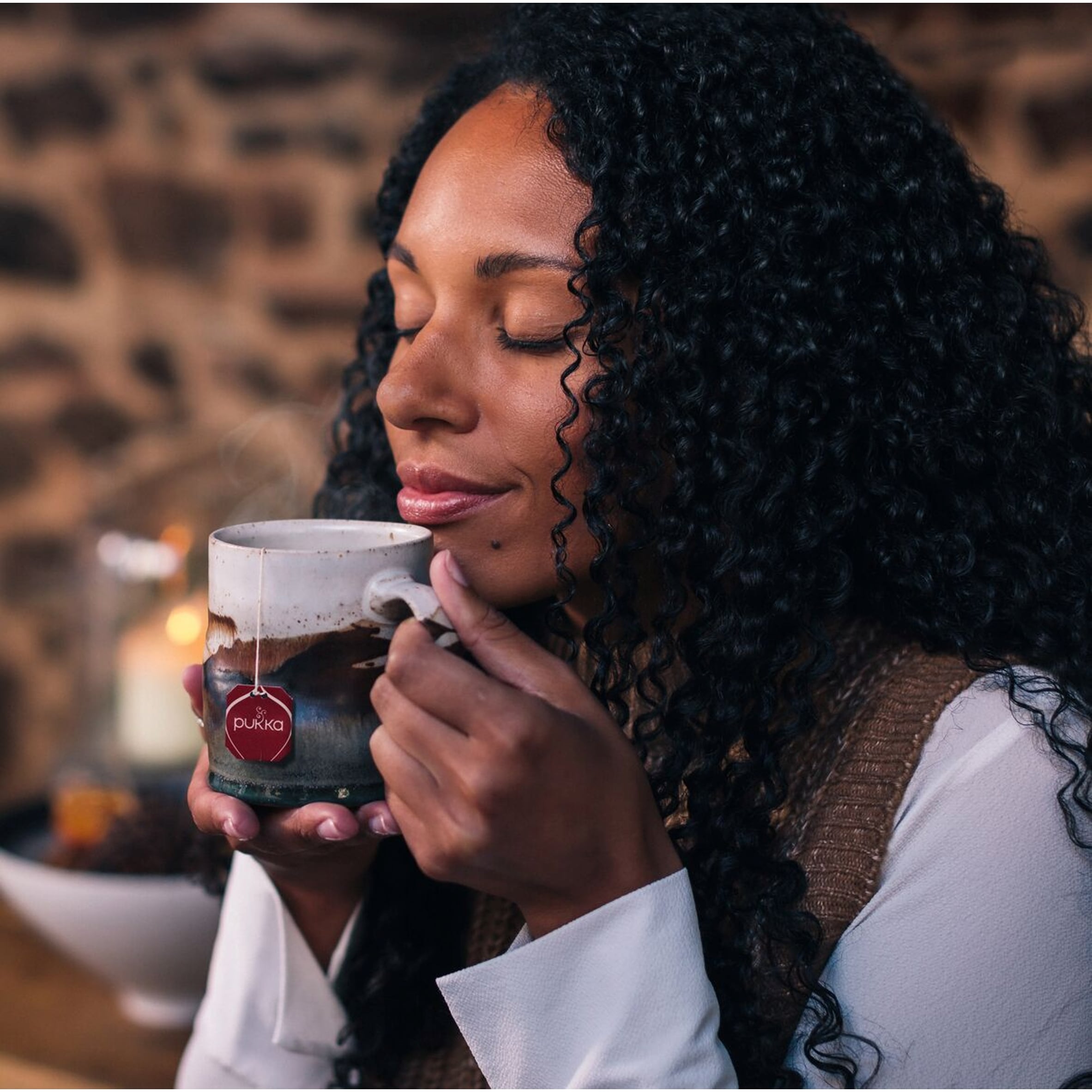 Pukka Organic Wild Apple & Cinnamon Herbal Tea with Ginger and Orange 20 Tea Bags 40g thumbnail 4