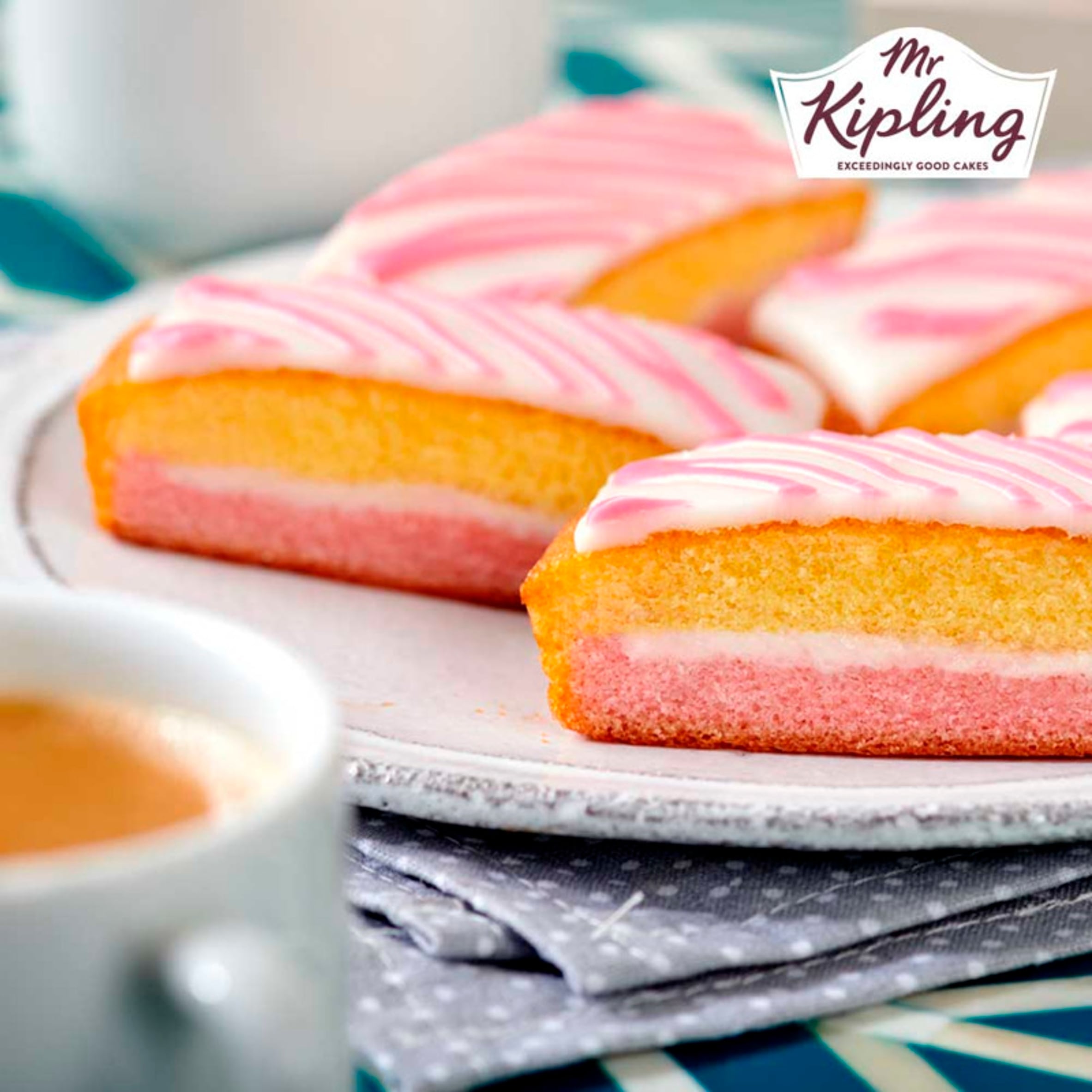 Mr Kipling Angel Cake Slices 6 Pack thumbnail 5