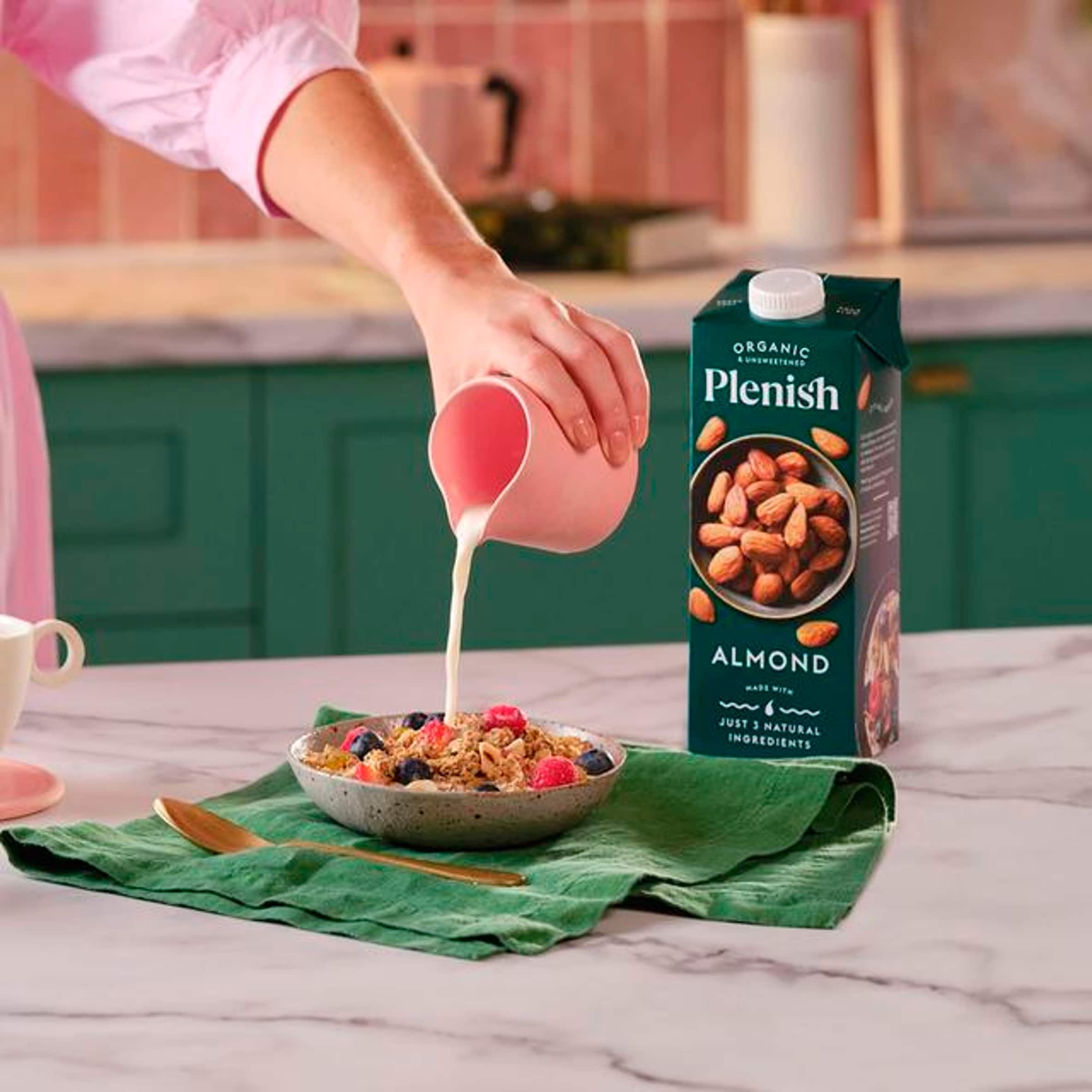 Plenish Organic Almond Milk Dairy Alternative Chilled 1L thumbnail 3