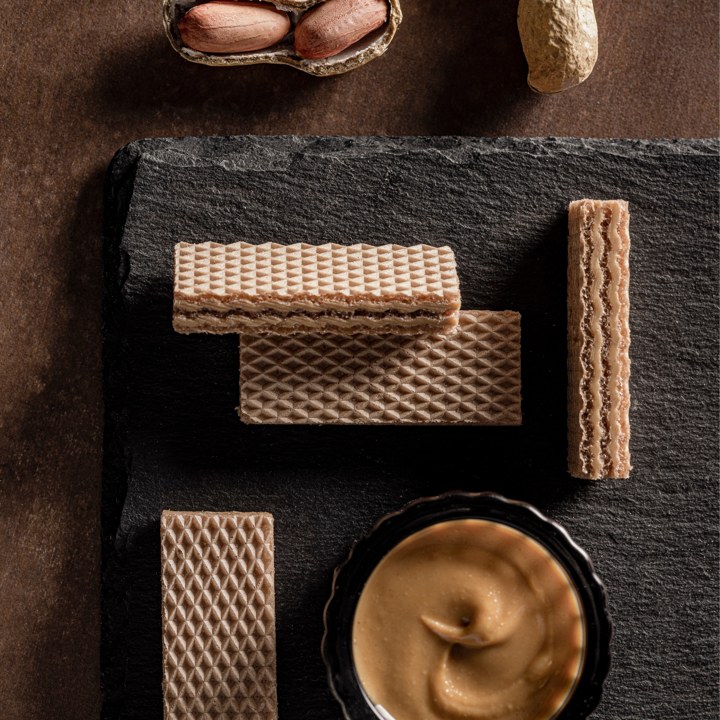 Loacker Classic Peanut Butter Wafers 90g thumbnail 2