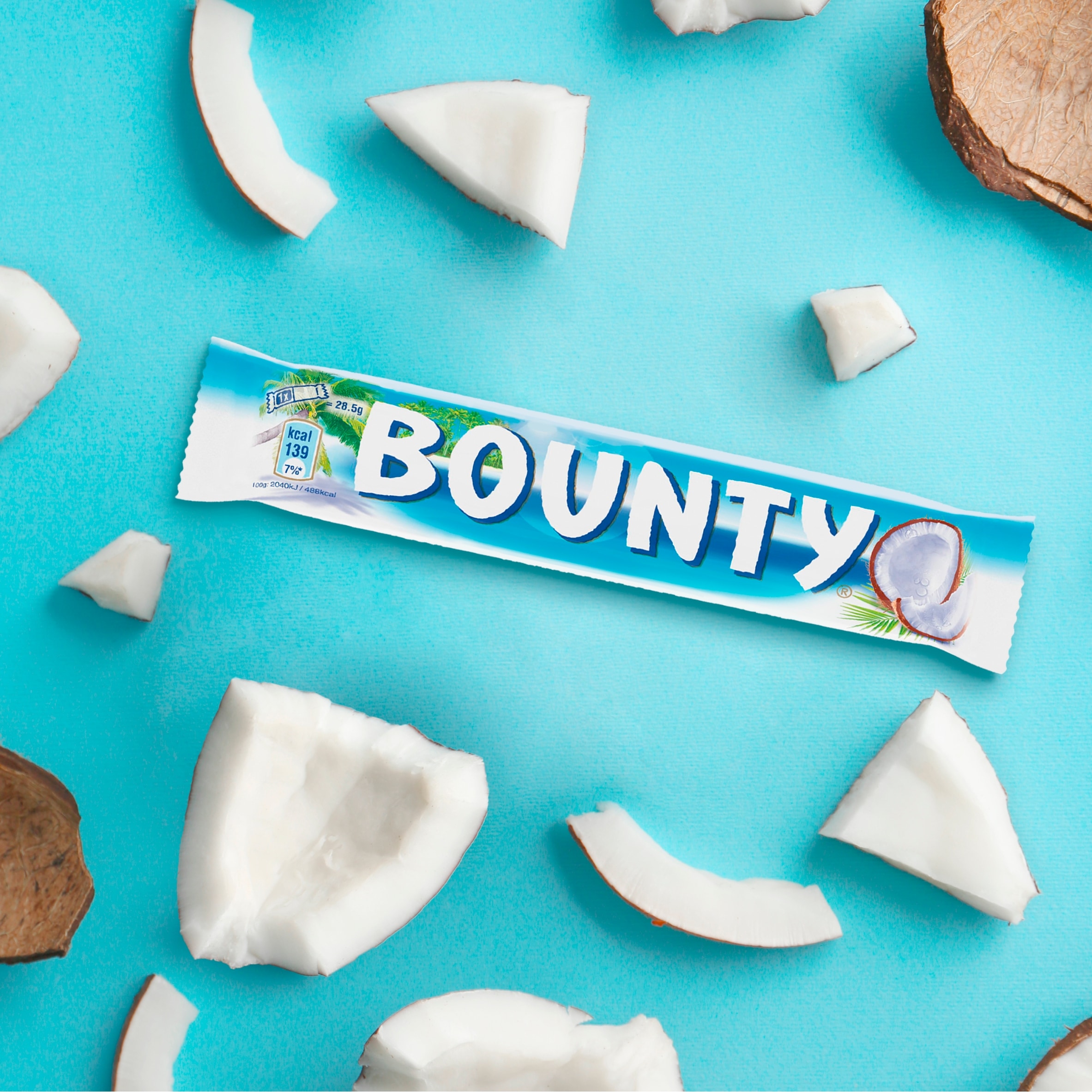 Bounty Coconut & Milk Chocolate Duo Bars Multipack 4 x 57g thumbnail 3