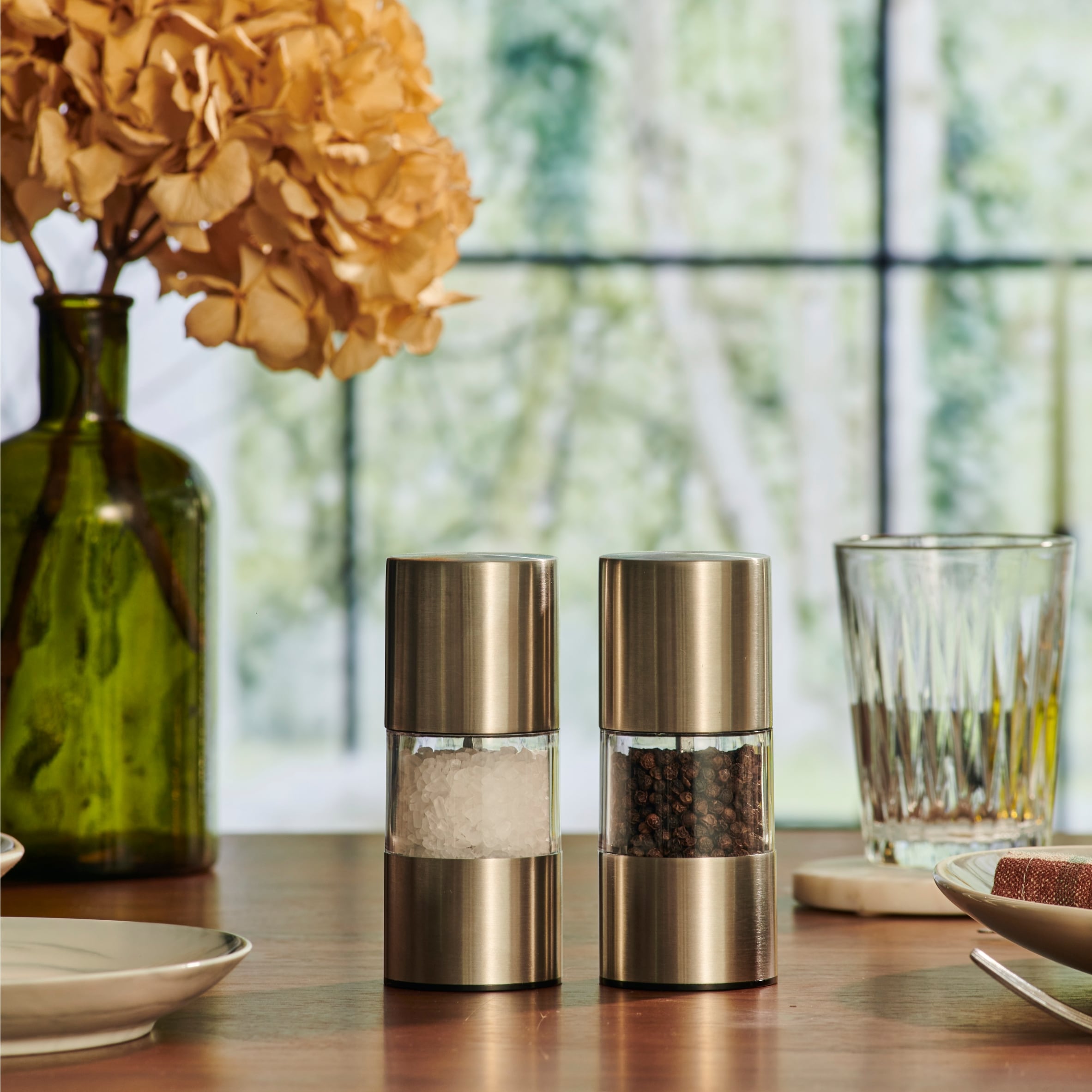 Cole & Mason Colwyn Classic Salt & Pepper Mill Set thumbnail 2