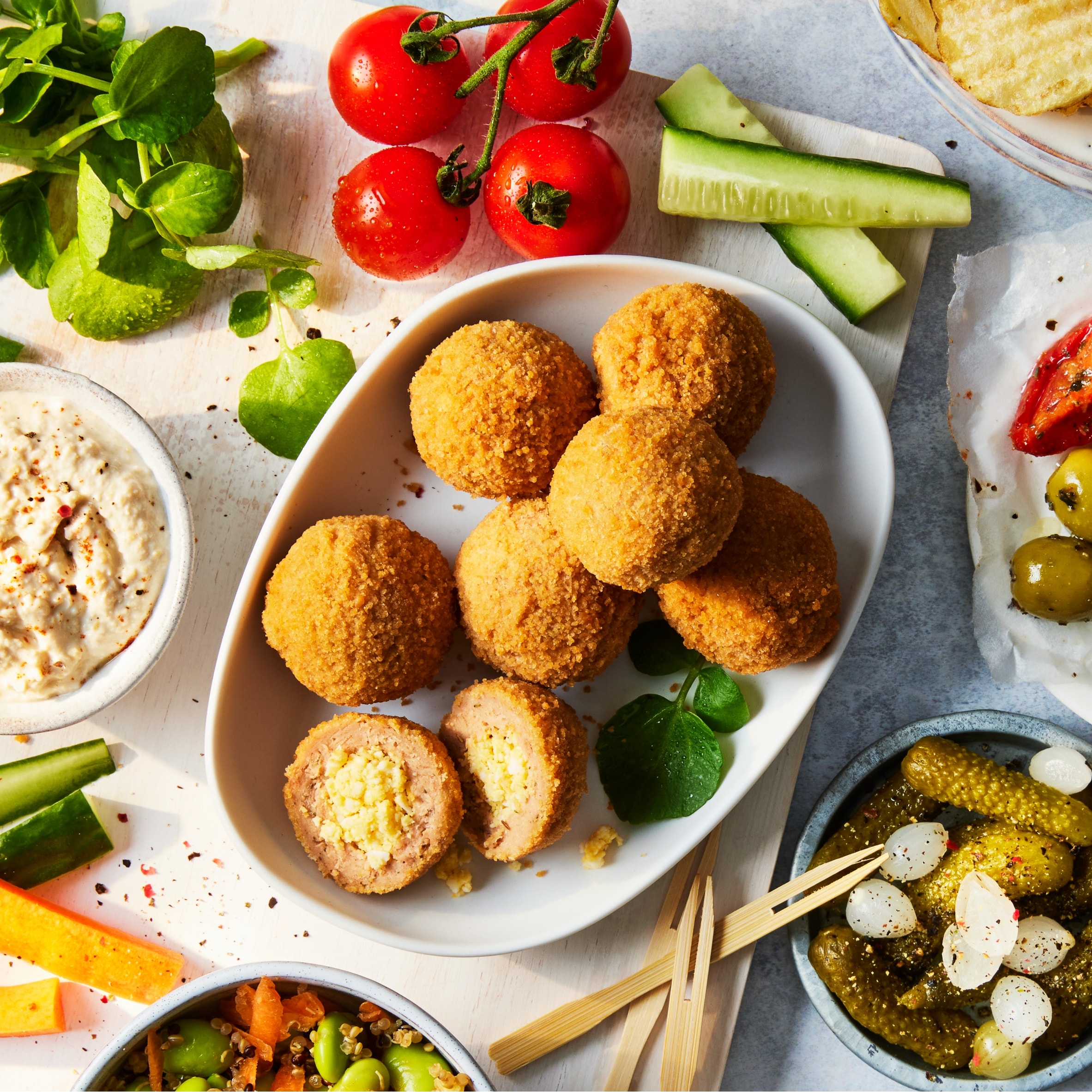 Quorn 7 Picnic Eggs 140g thumbnail 2