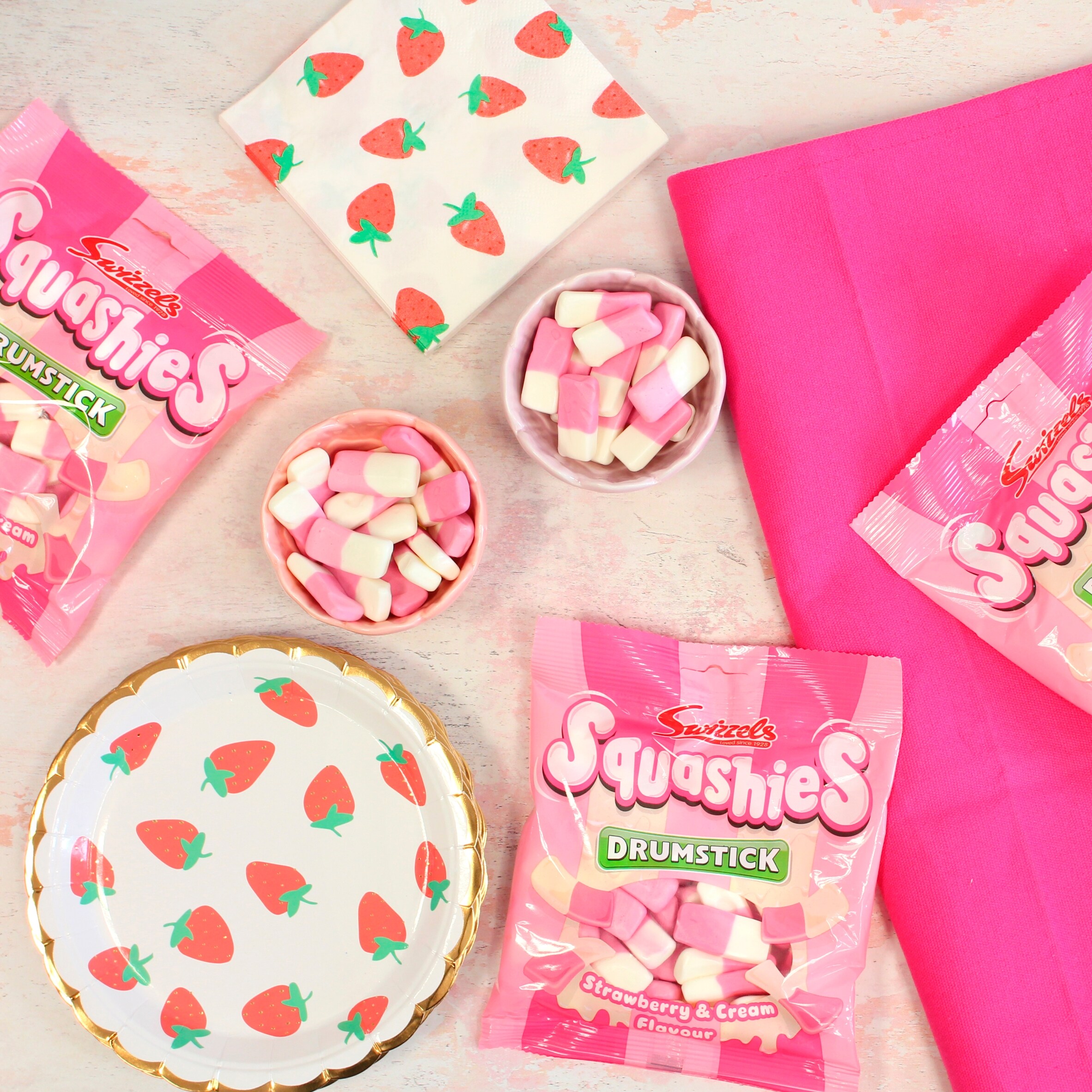 Swizzels Drumstick Squashies - Strawberry & Cream Flavour 140g thumbnail 3