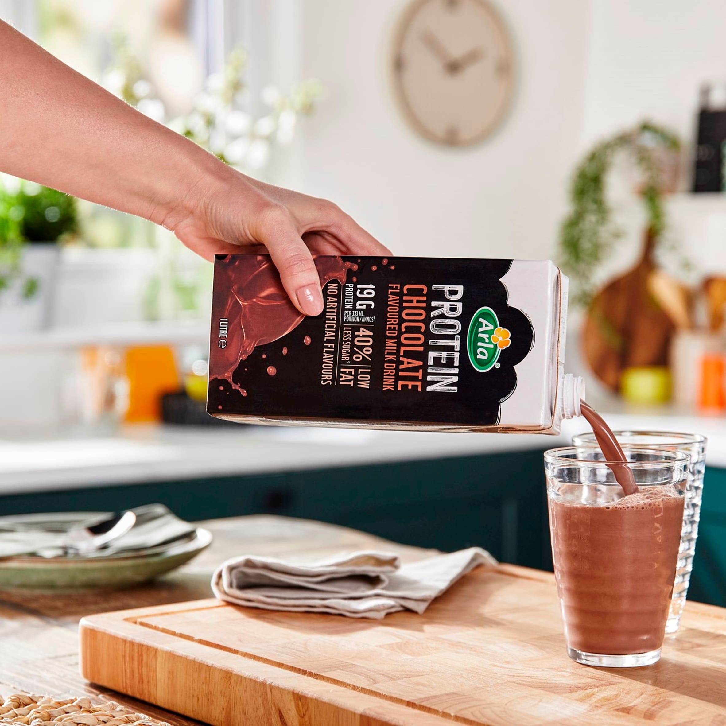 Arla Protein Chocolate Milk Shake 1L thumbnail 3