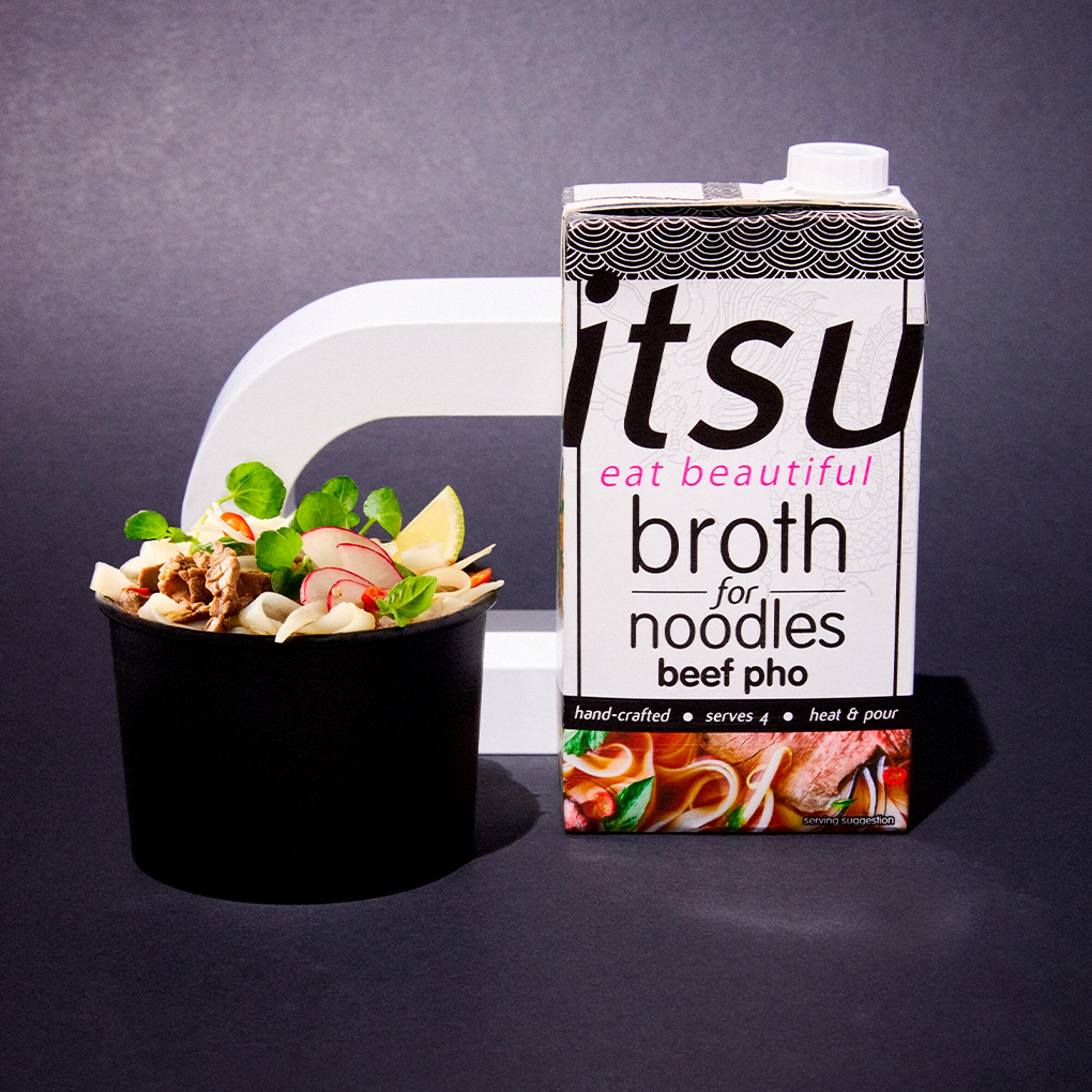 Itsu Broth For Noodles - Beef Pho 1L thumbnail 4
