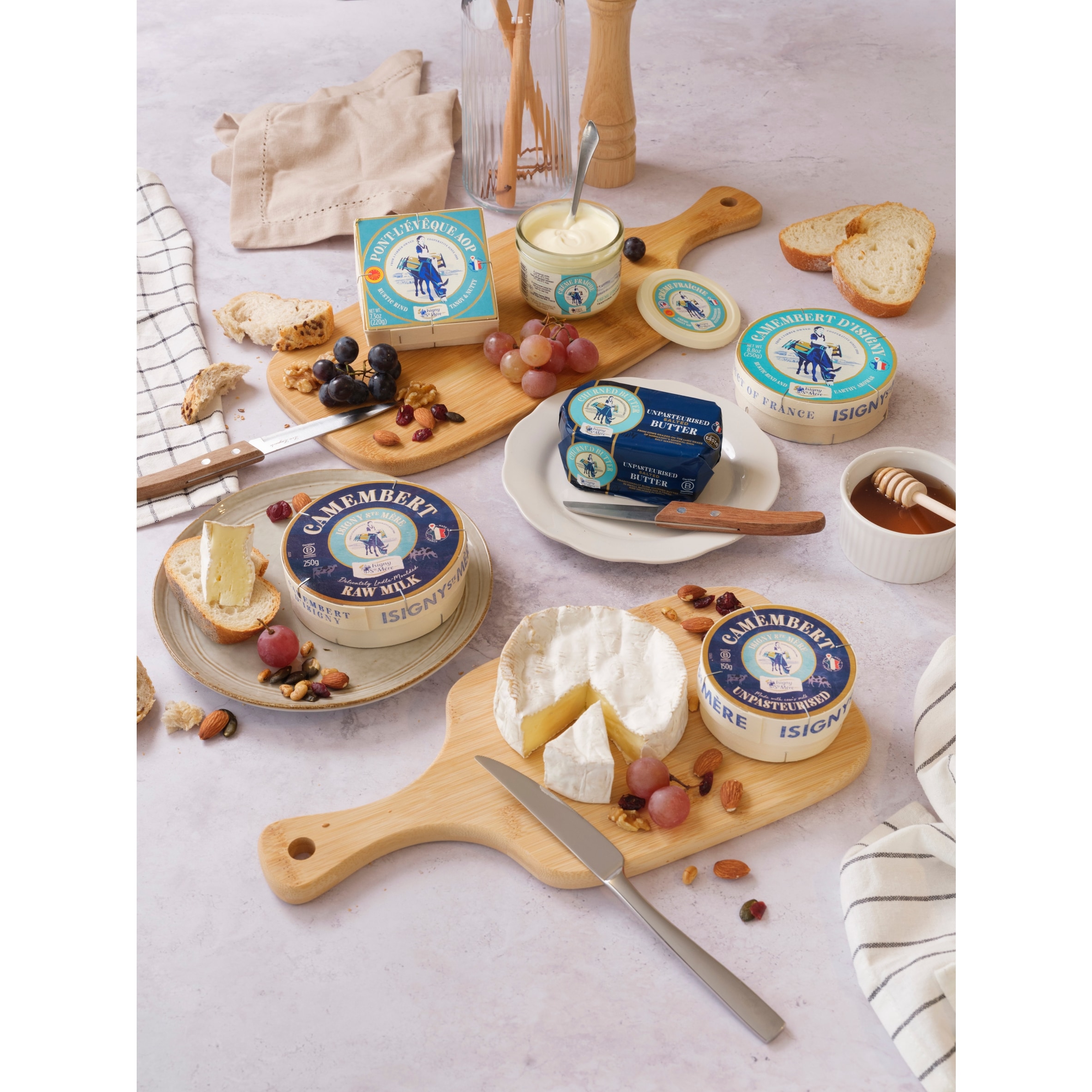 Isigny Ste Mere Petit Camembert 150g thumbnail 5
