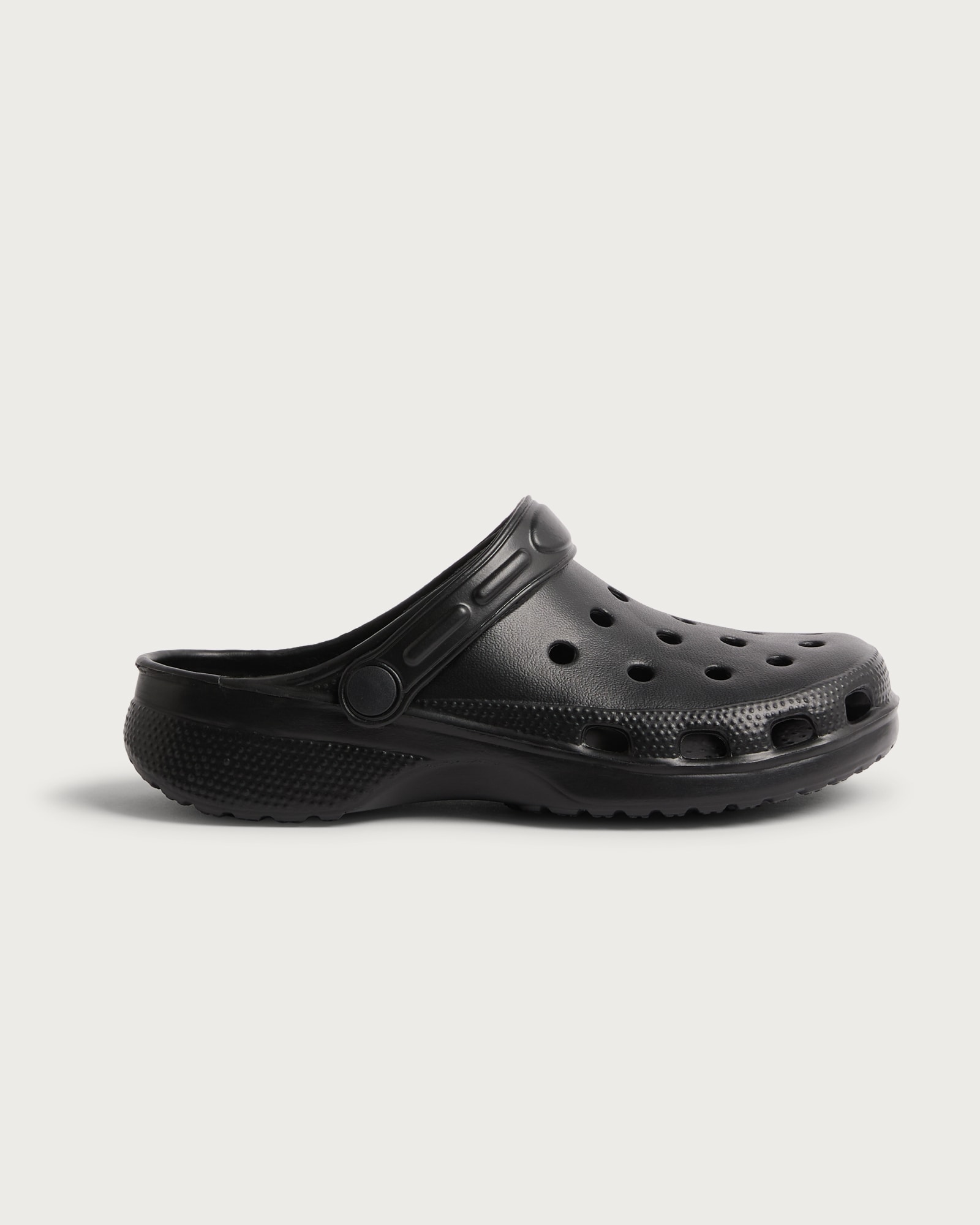 F&F Slip On Clogs in Black