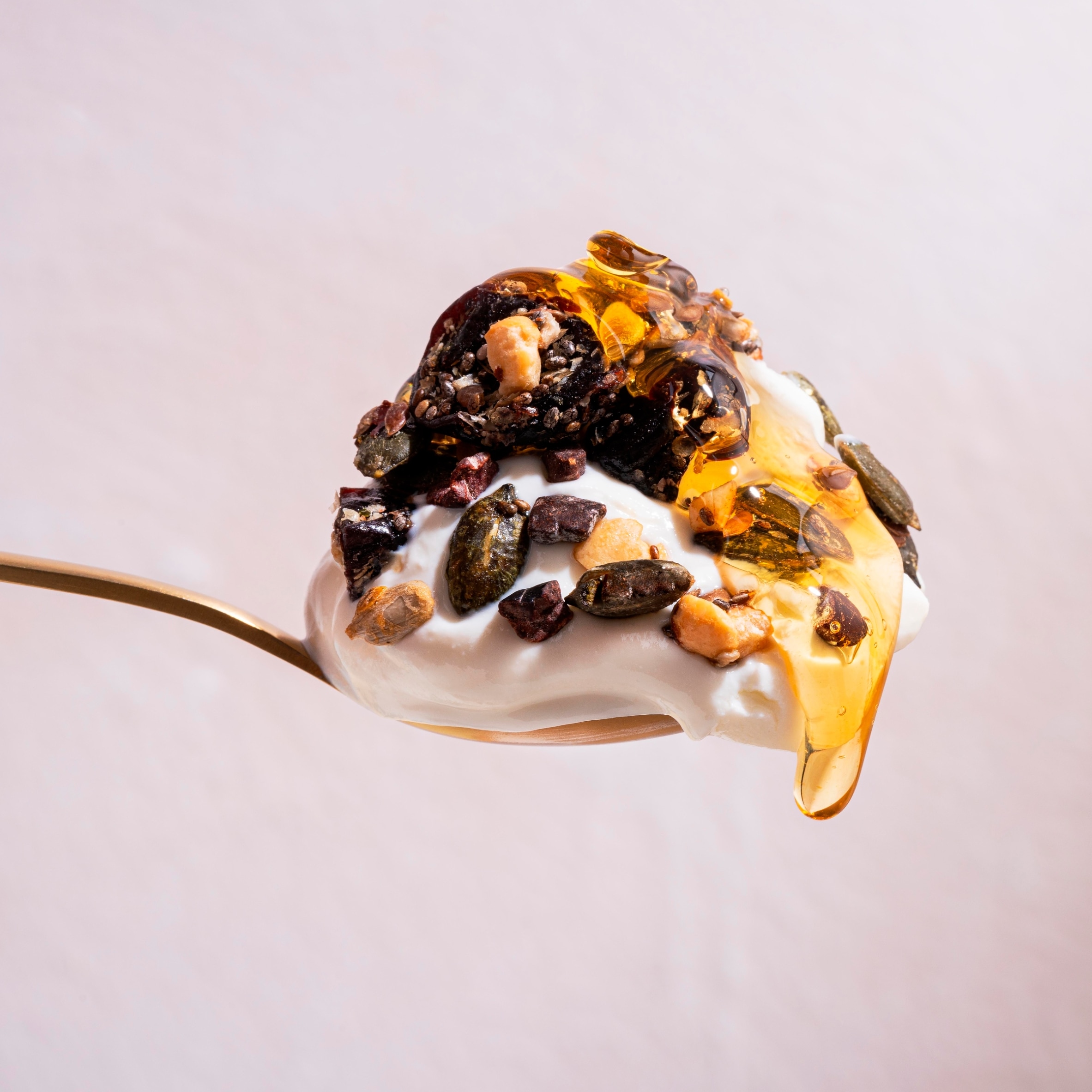 Peachie - Hazelnut, Cacao & Cherry Toppings for Menopause 200g thumbnail 2