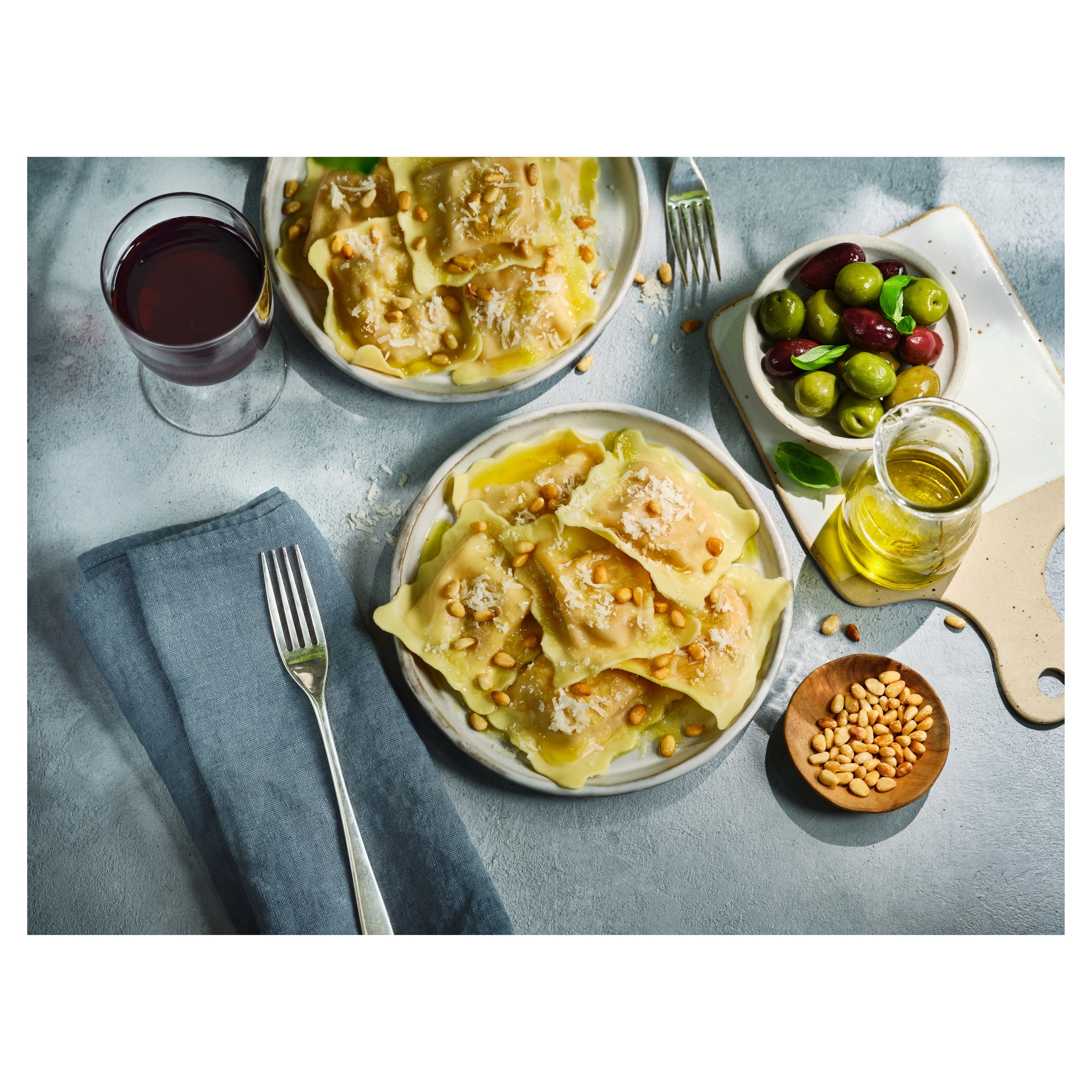 Tesco Finest Red Pesto, Ricotta & Pine Nuts Ravioli 250g thumbnail 2