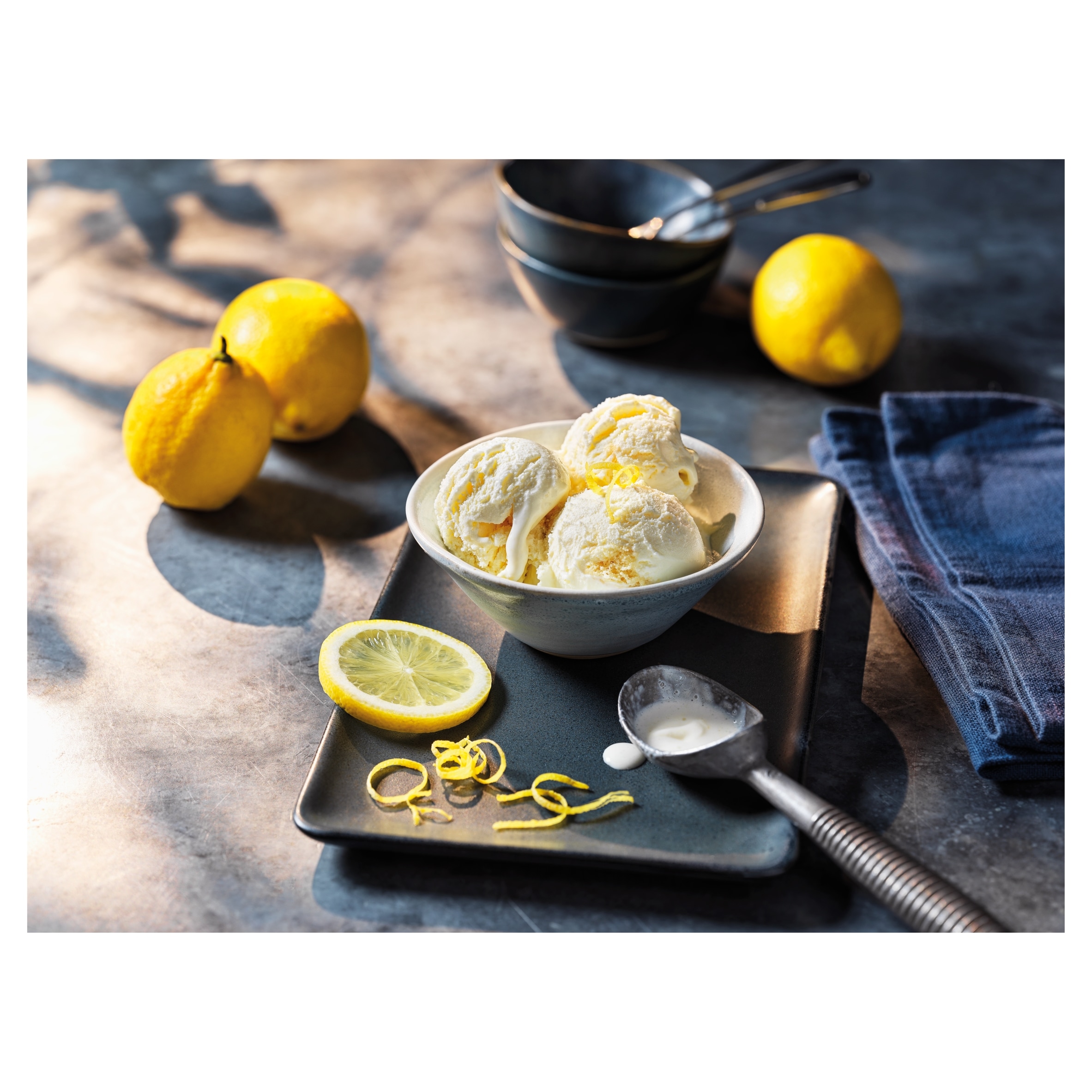 Tesco Finest Sicilian Lemon and Limoncello Ice Cream 480ml thumbnail 2