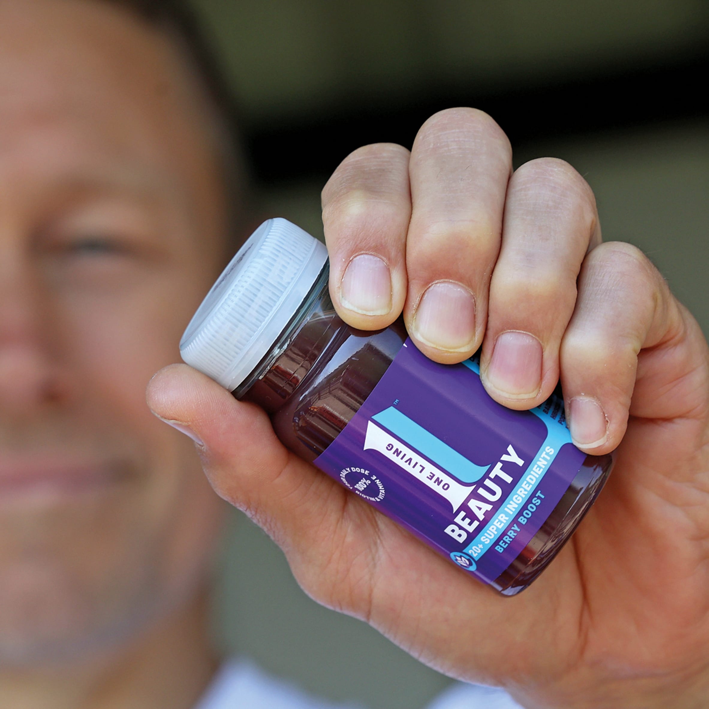 One Living Berry Boost Beauty Shot 100ml thumbnail 5