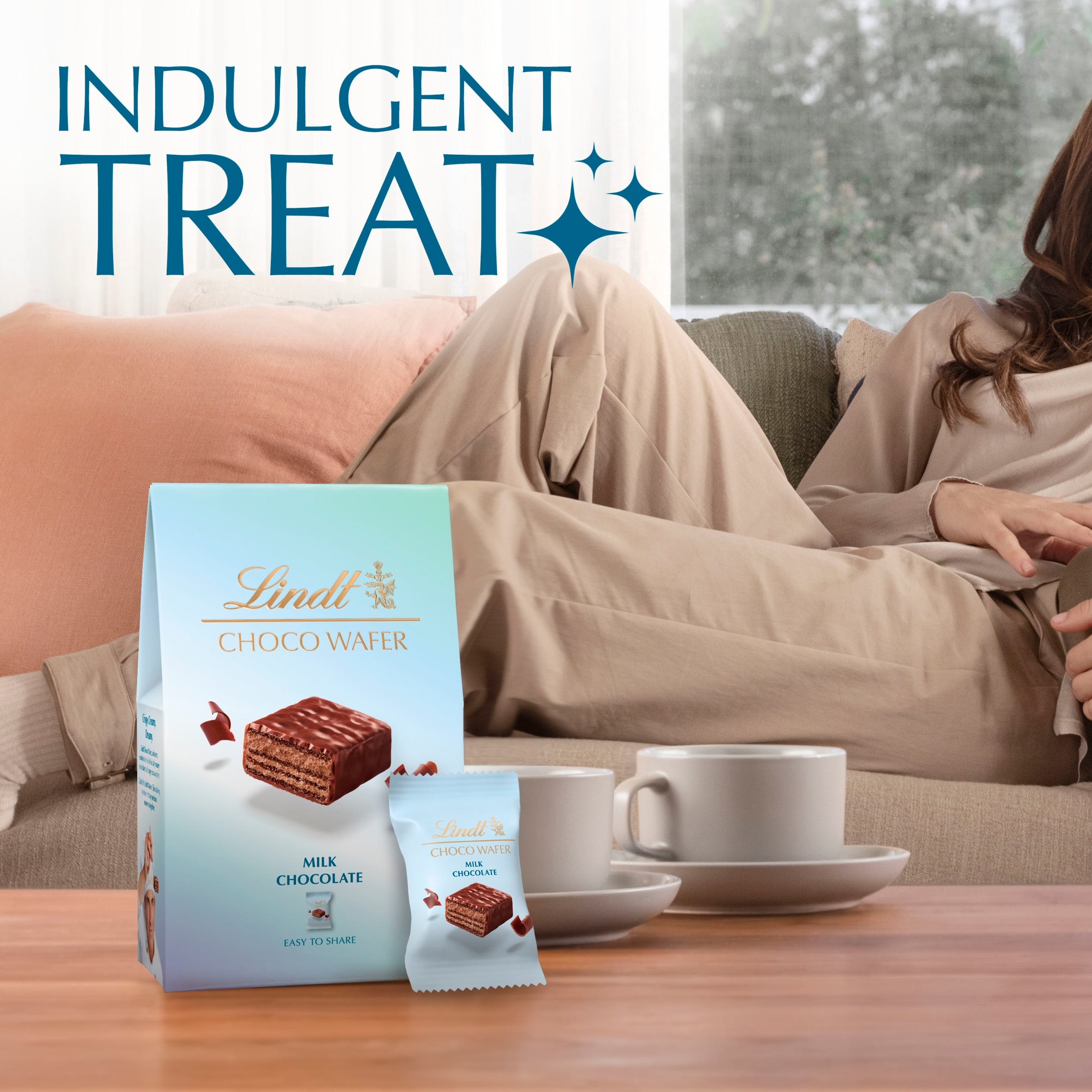Lindt Choco Wafer Milk Chocolate 130g thumbnail 4
