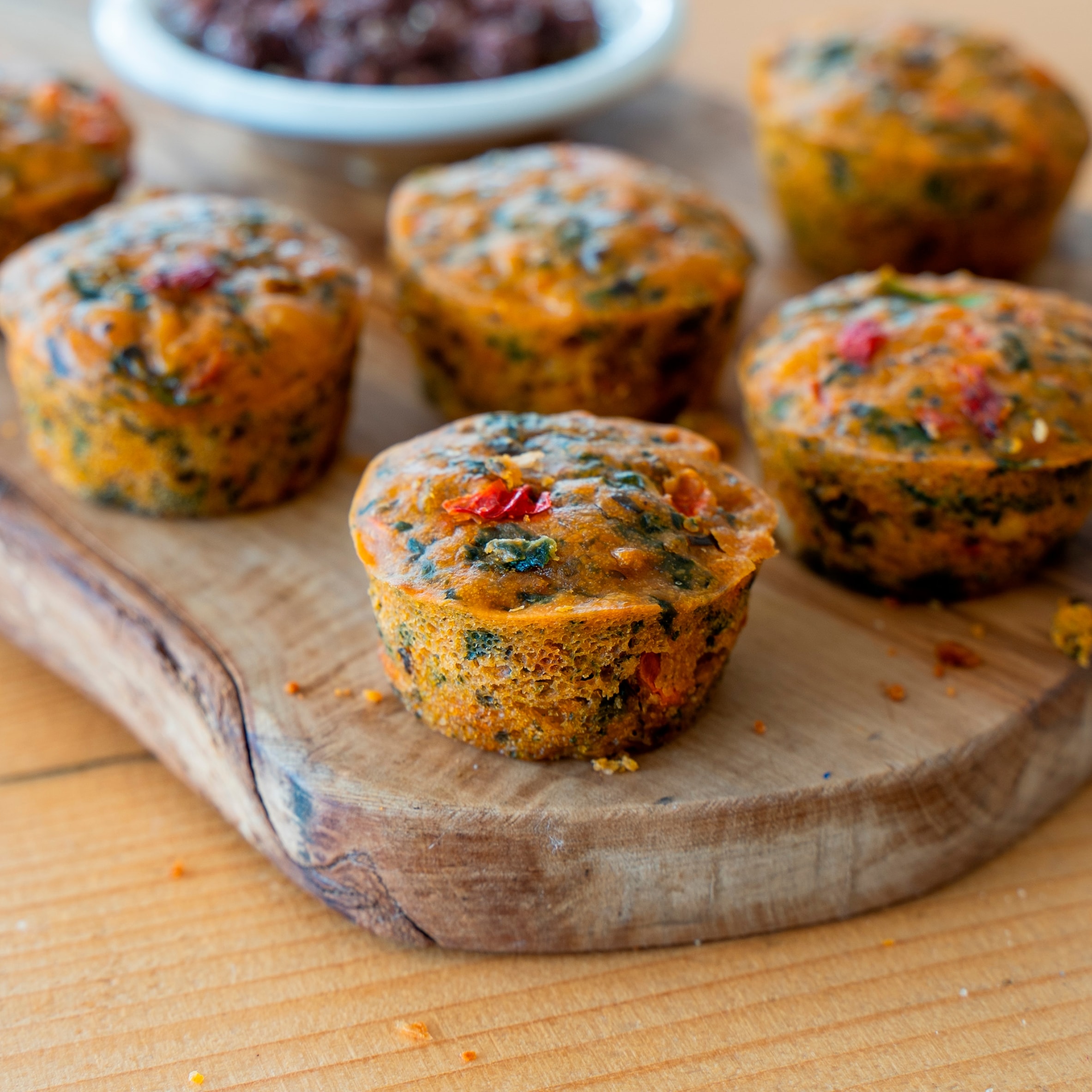 Higgidy Slow-Roasted Tomato, Red Pepper & Basil Mini Muffins 130g thumbnail 2
