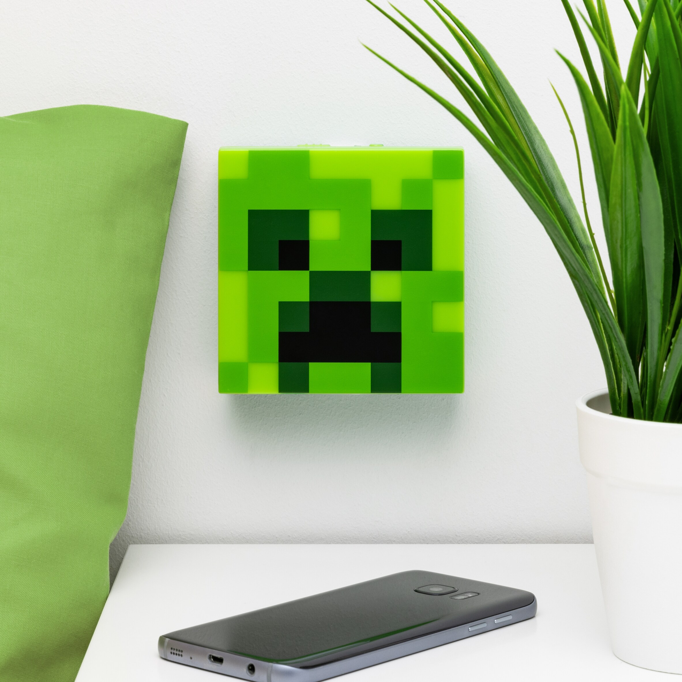 Minecraft Night Light thumbnail 4