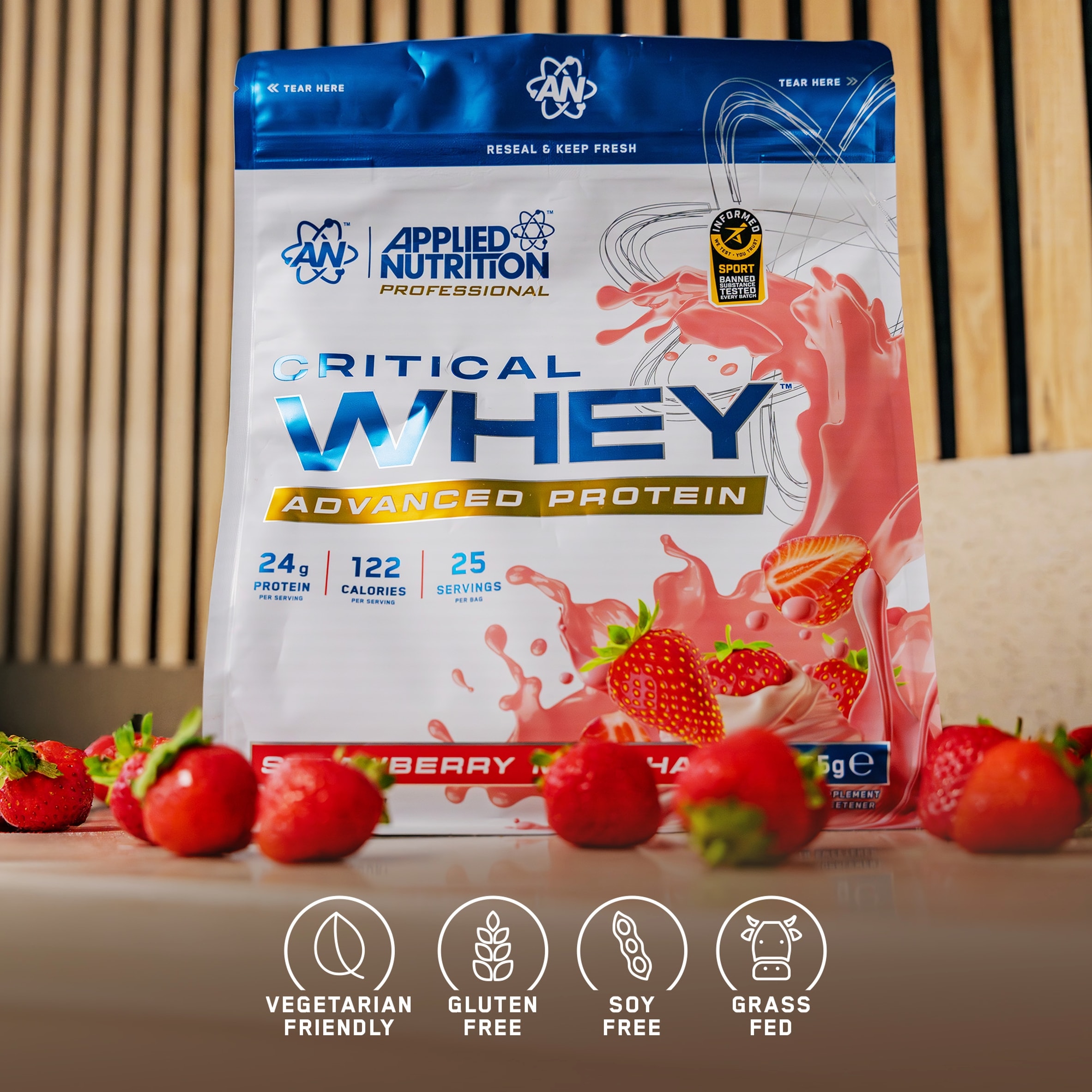 Applied Nutrition Critical Whey Protein Powder Strawberry Milkshake 825g thumbnail 4