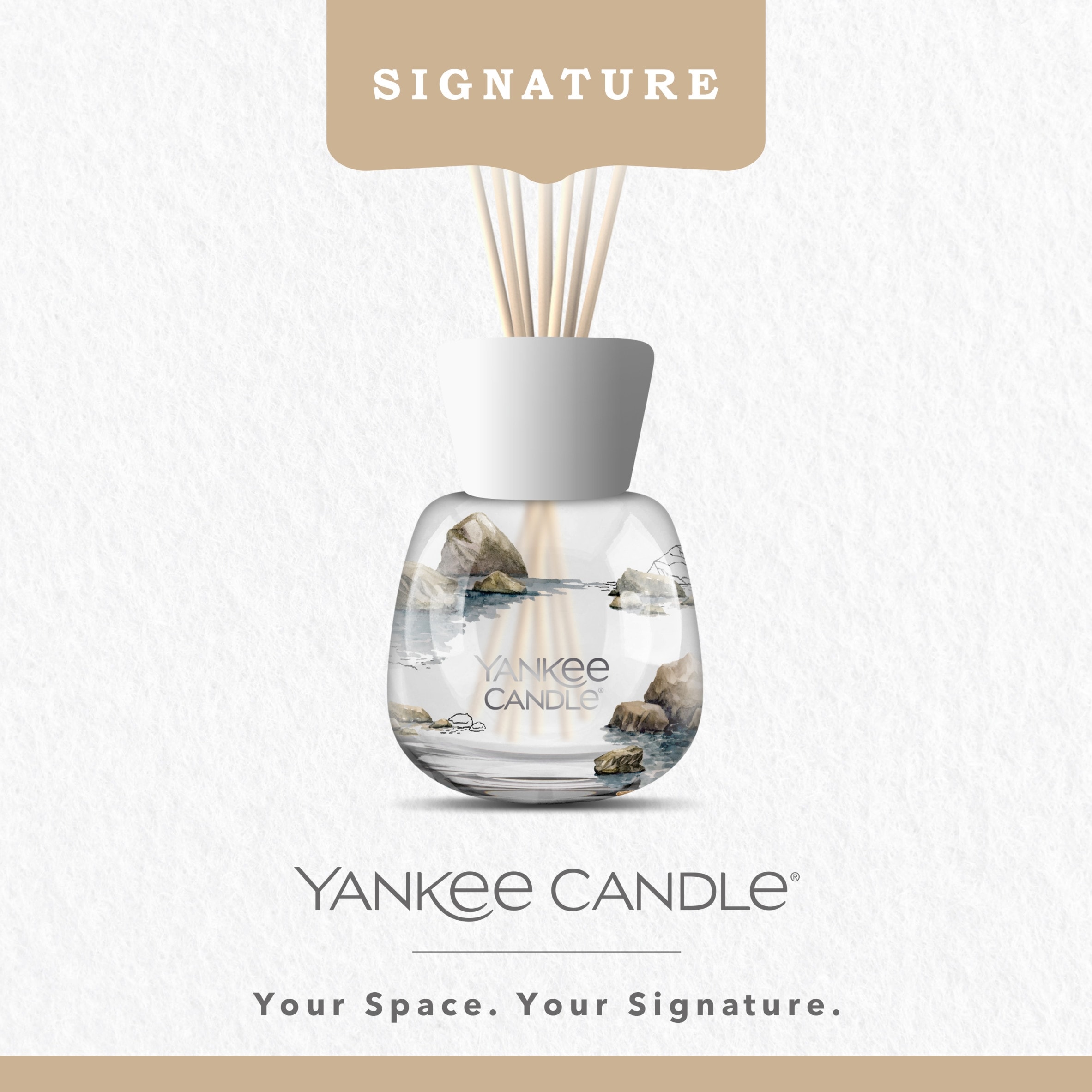 Yankee Candle Classic Amber & Sandalwood Reed Diffuser 100ml thumbnail 2