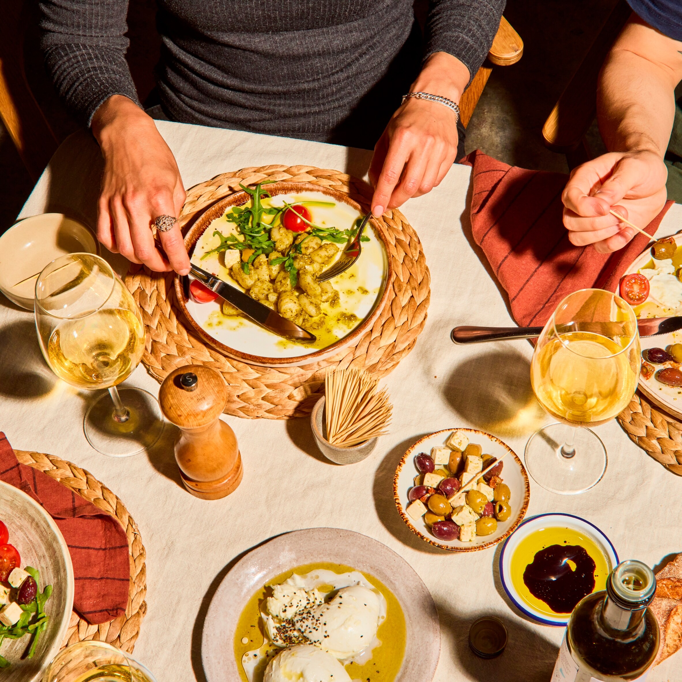 Belazu Antipasti Mixed Olives 315g thumbnail 3