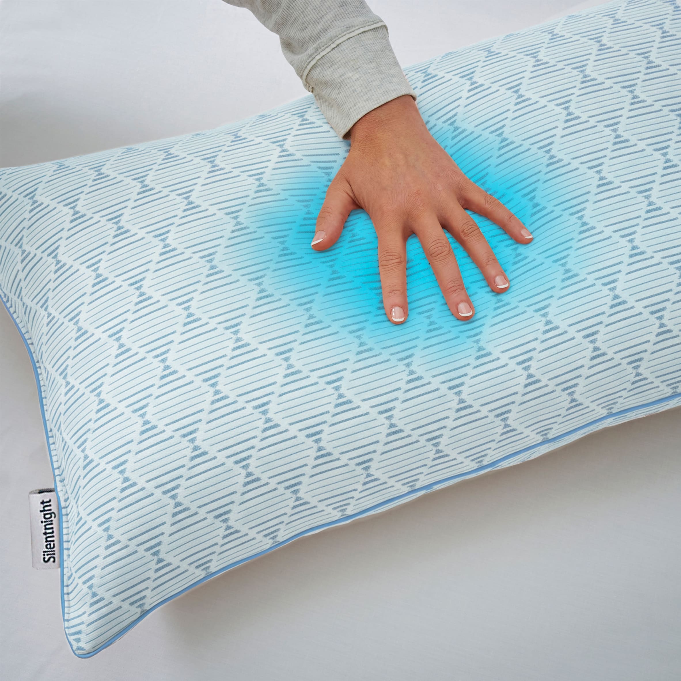 Silentnight Cool Genie Pillow thumbnail 2