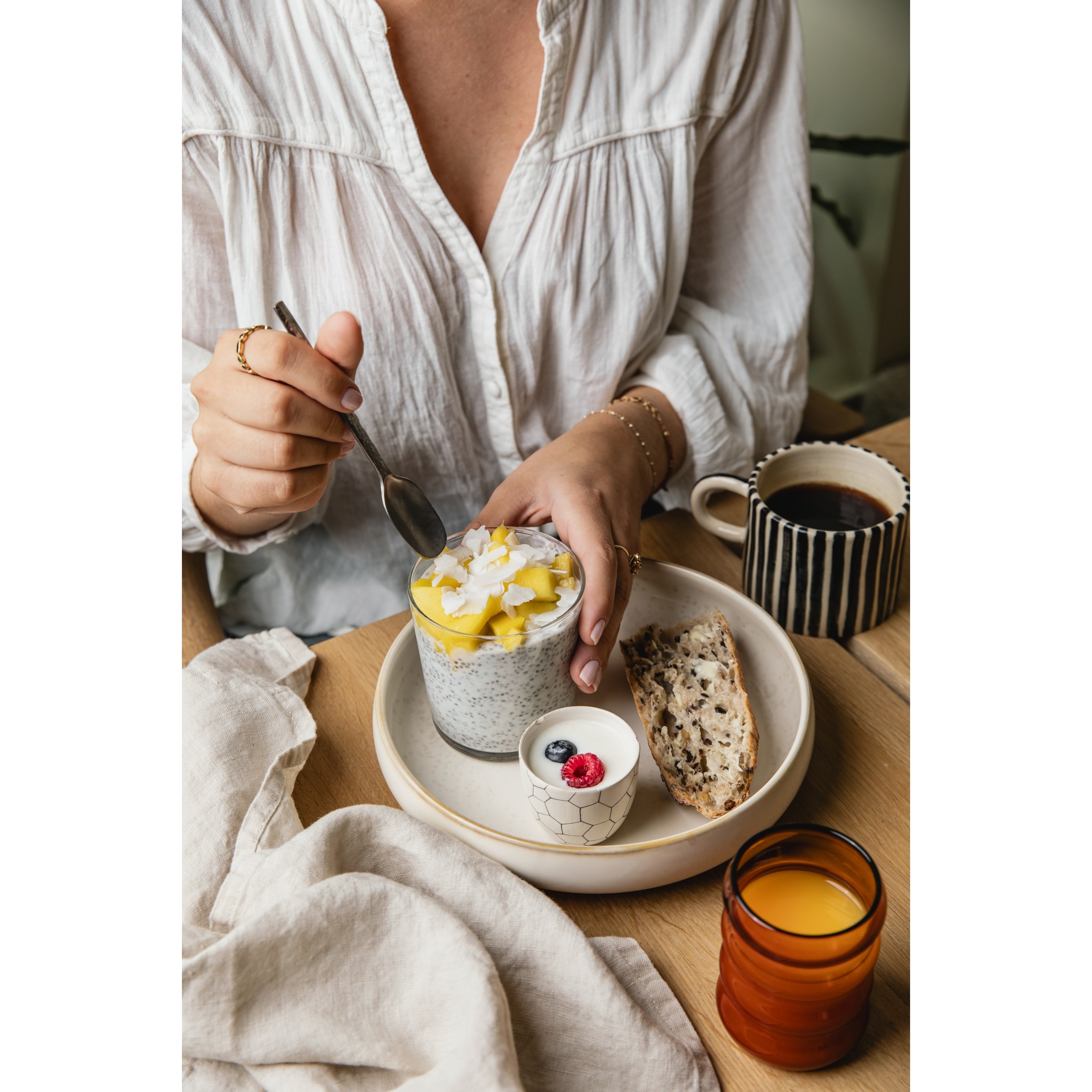 Biotiful Gut Health Kefir Drink Mango 1ltr thumbnail 3