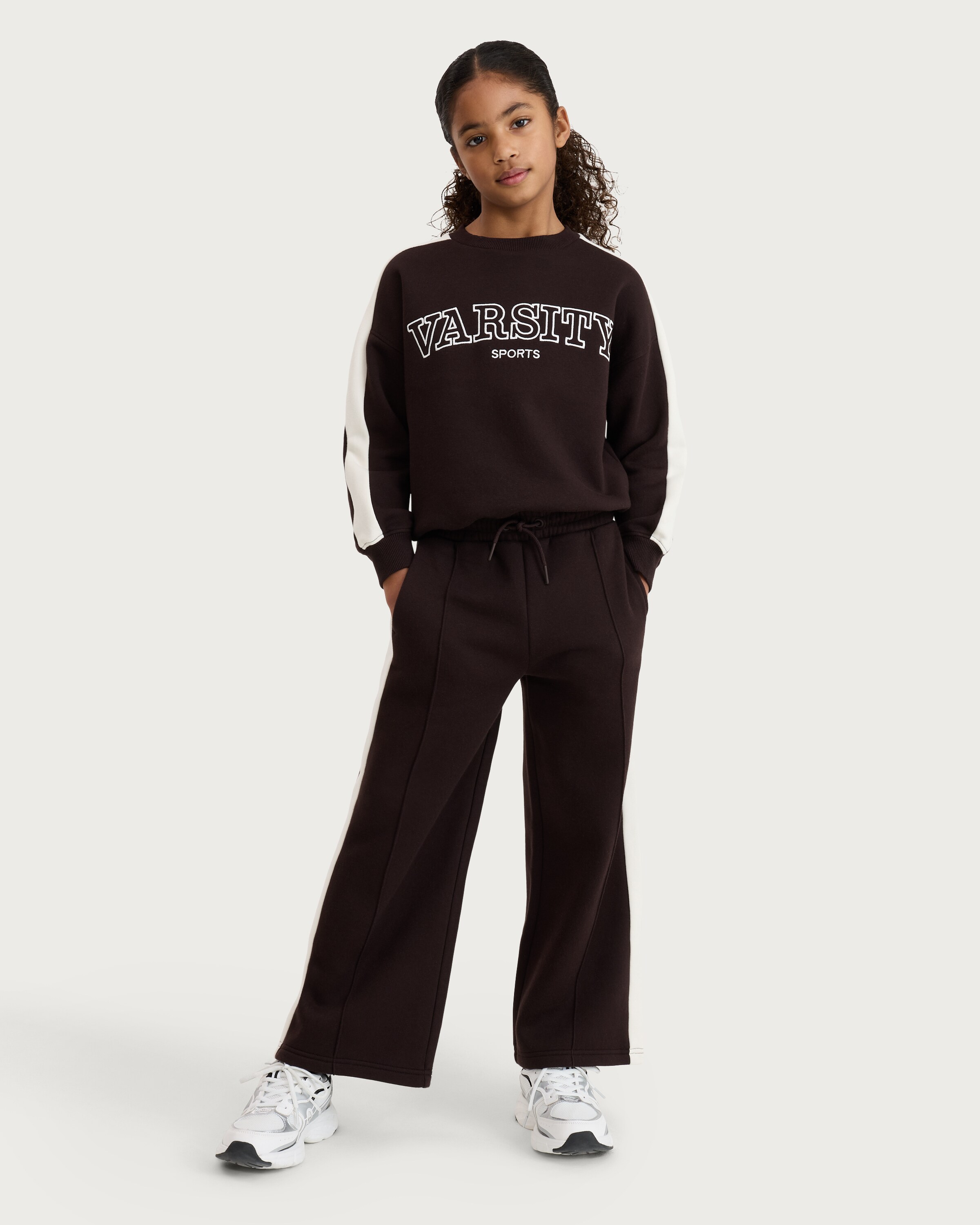 F&F Active Girls AFTERCLASS 2-Piece Slogan Sweatshirt and Joggers Set in Brown thumbnail 2