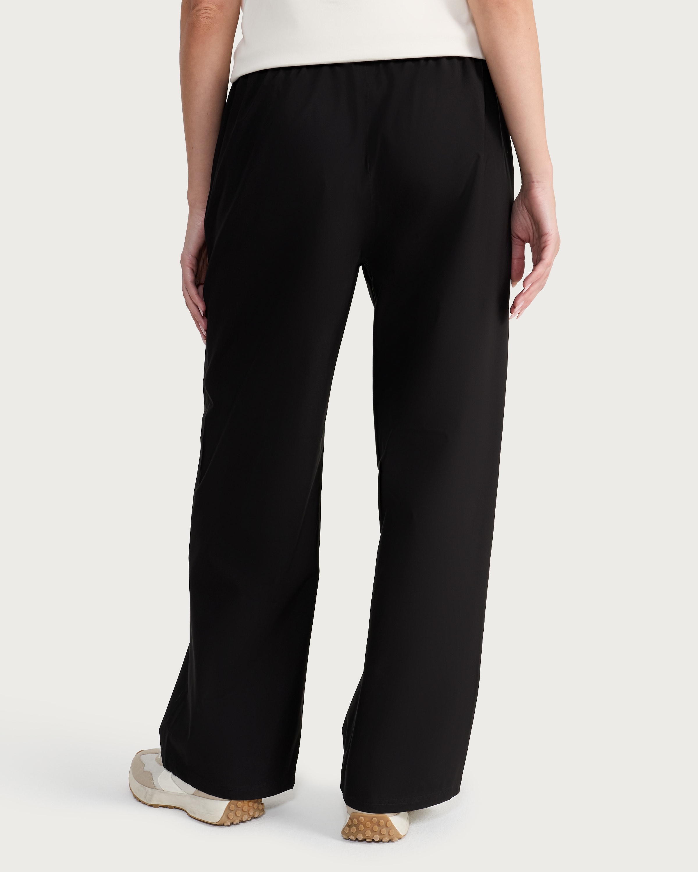 F&F Active OUTDOOR Windproof Wide Leg Trousers in Black thumbnail 3