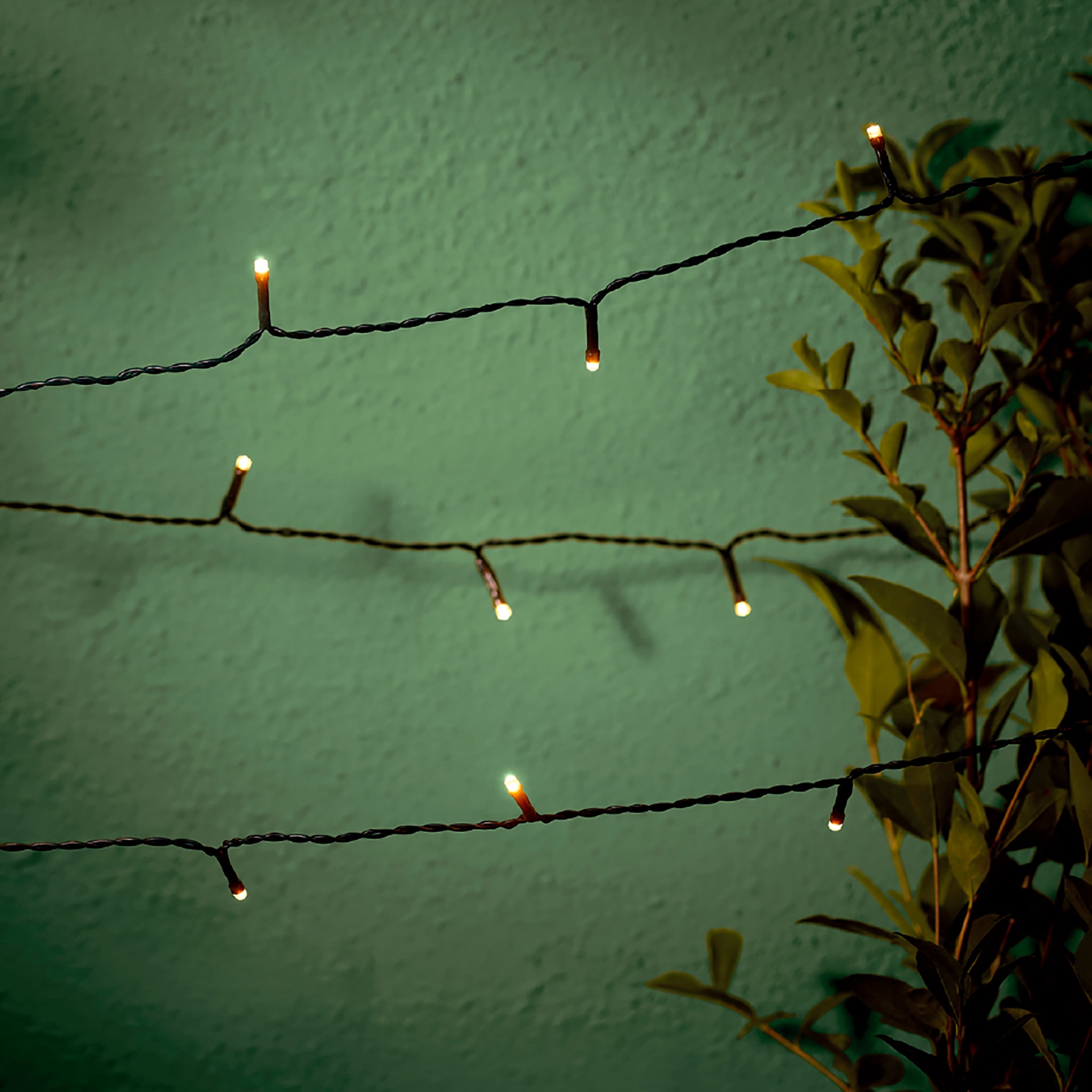 TESCO OUTDOOR 100 SOLAR WARM WHITE STRING LIGHTS