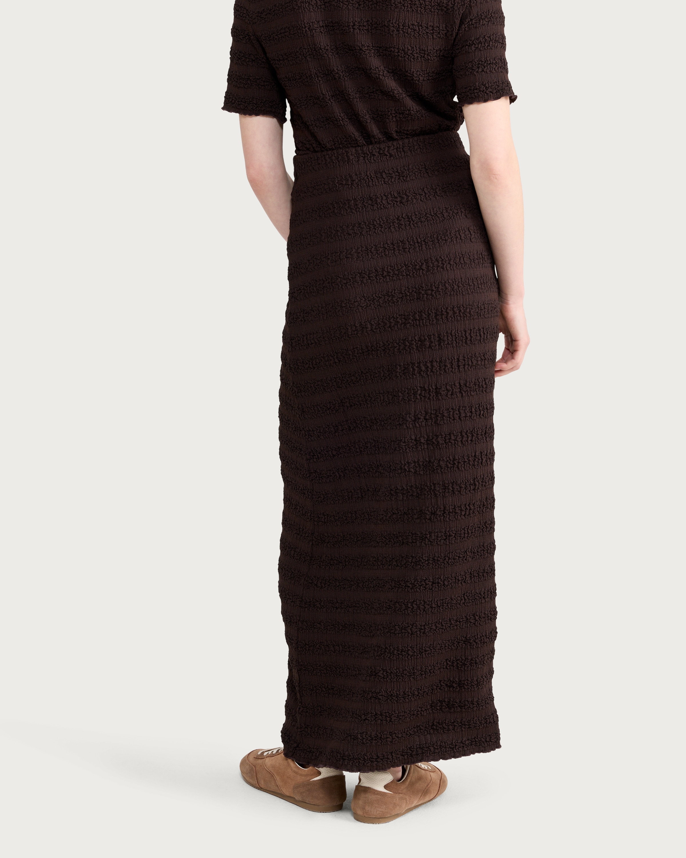 F&F Crinkle Textured Co-ord Midi Skirt in Chocolate thumbnail 3
