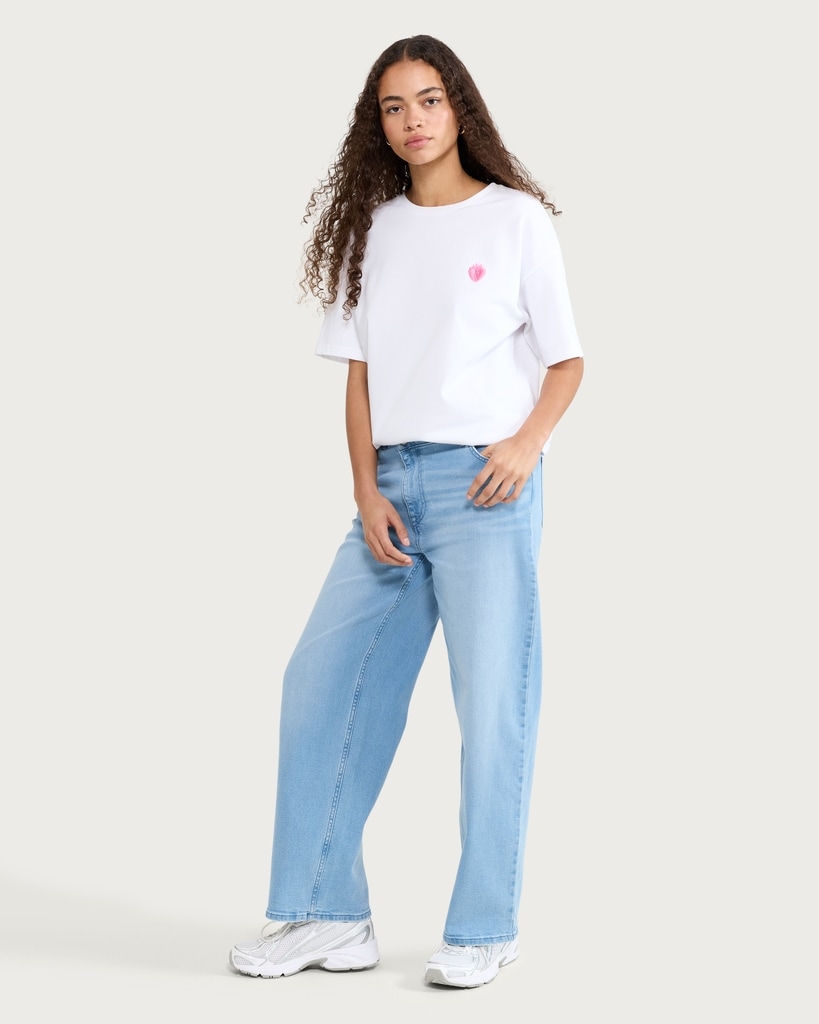OH ME OH MY Pure Cotton Heart Embroidered T-Shirt in White thumbnail 3