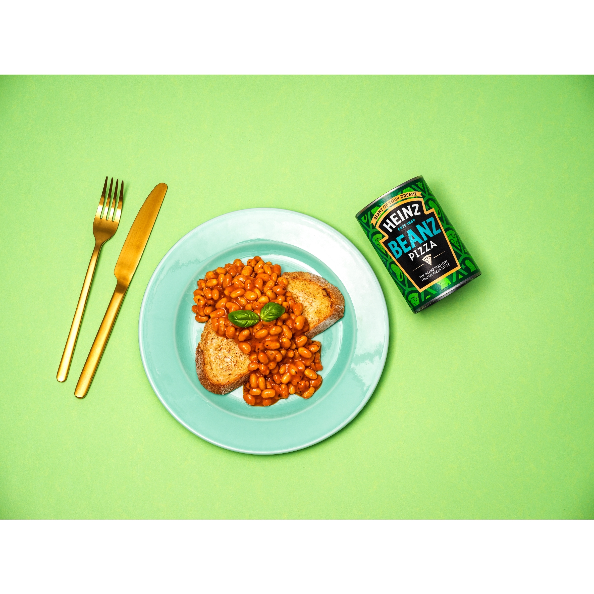 Heinz Baked Beans Pizza Flavoured in a Rich Tomato Sauce 390g thumbnail 3