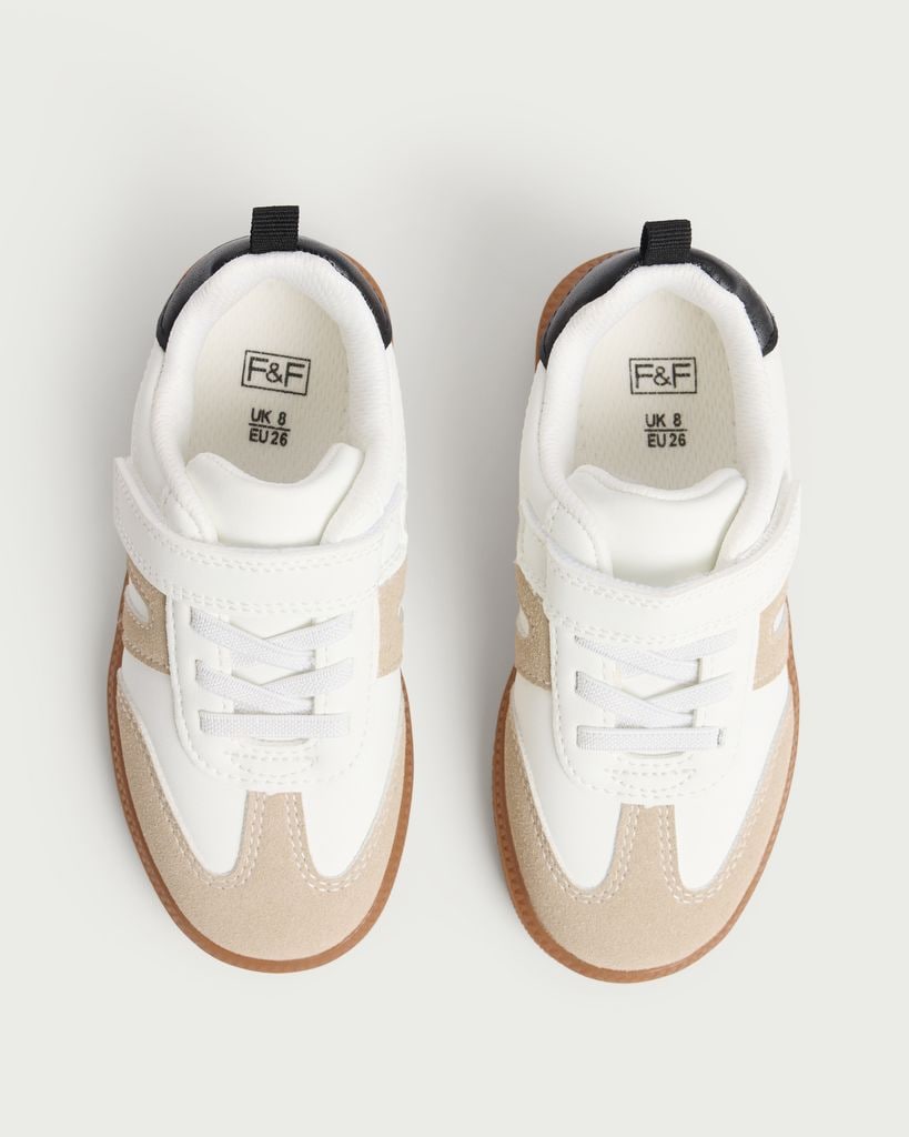 F&F Boys Panelled Touch Strap Fastening Trainers in White thumbnail 2