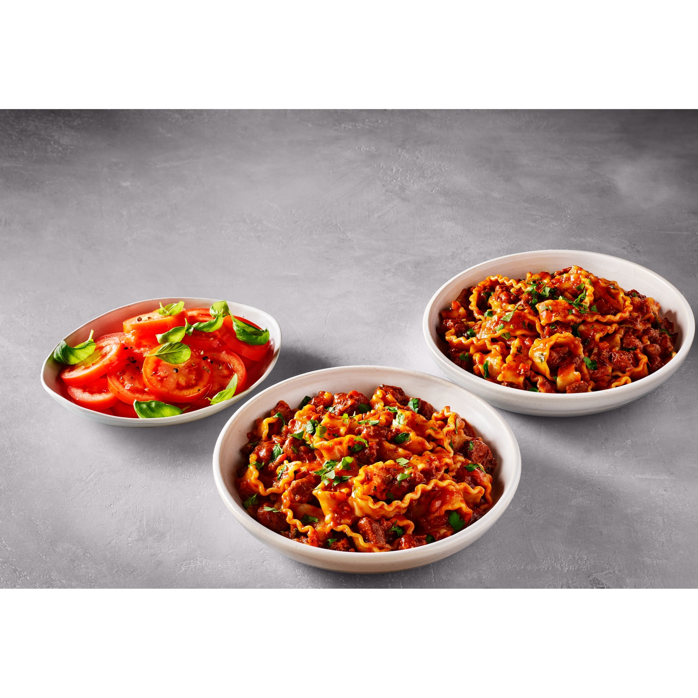 Tesco Finest Slow Cooked Beef Ragu with Mafaldine 750g thumbnail 2