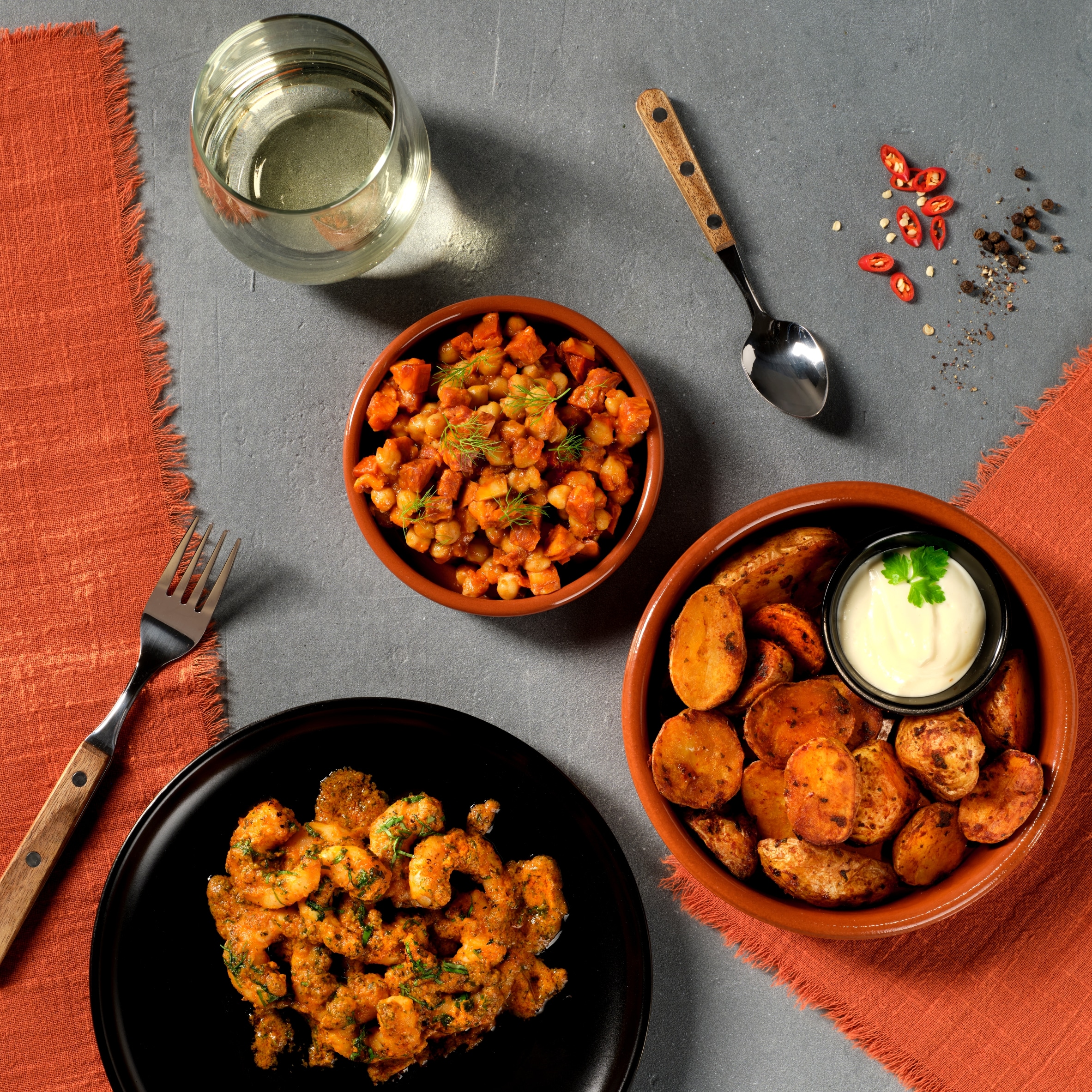 Tesco Finest Spanish Style Potatoes with Aioli 250g thumbnail 2