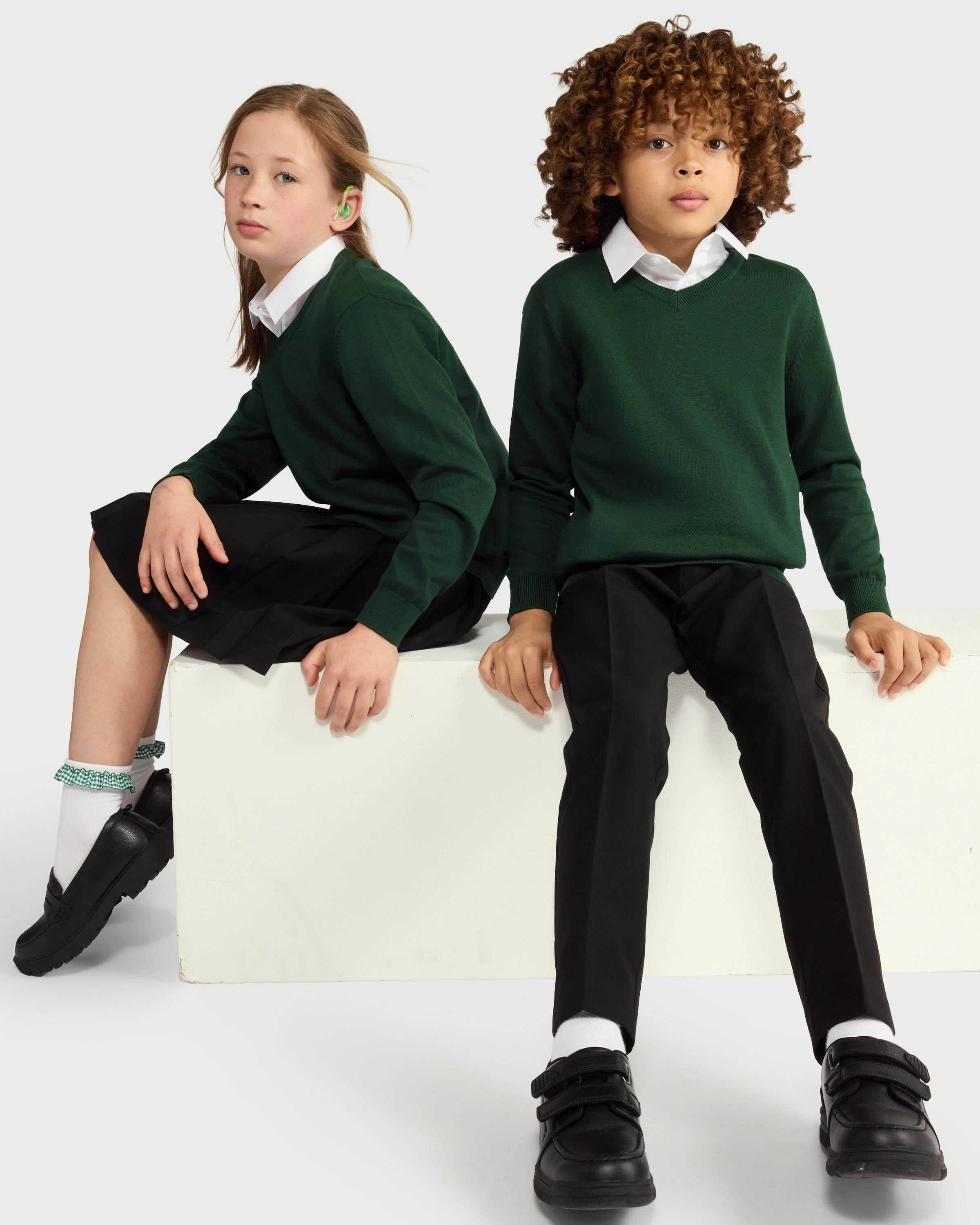 F&F School Unisex 2-Pack Pure Cotton V-Neck Jumpers in Green