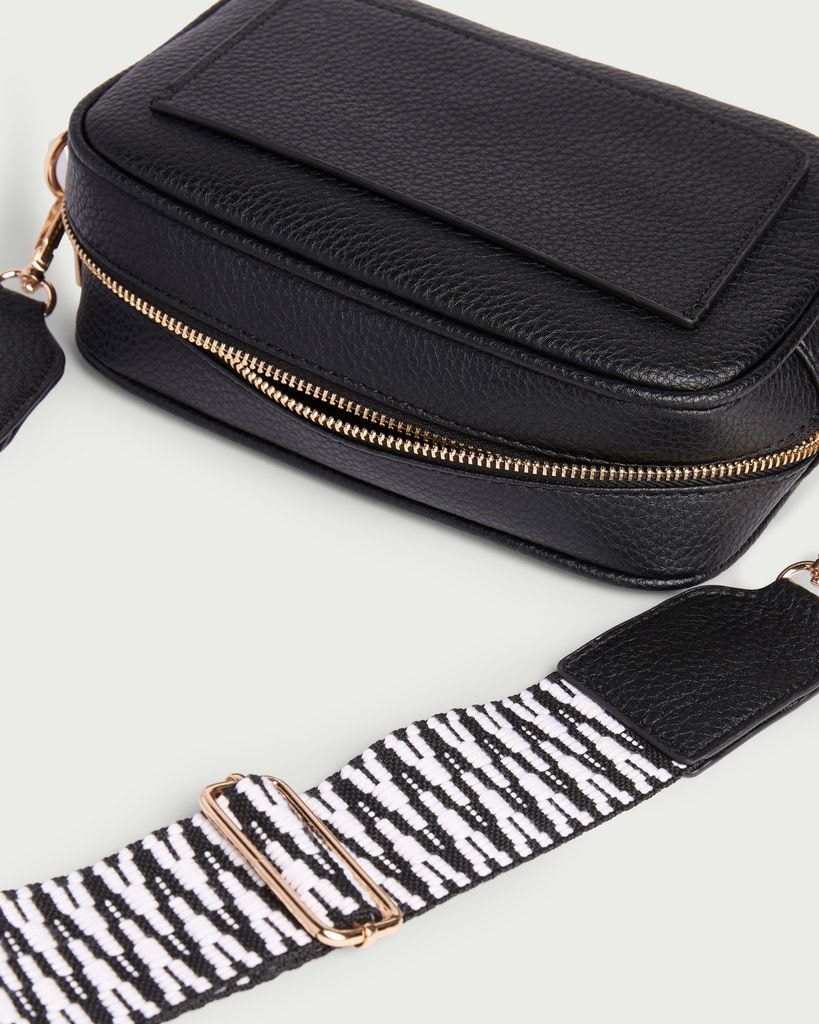 SACHA Crossbody Camera Bag in Black thumbnail 2