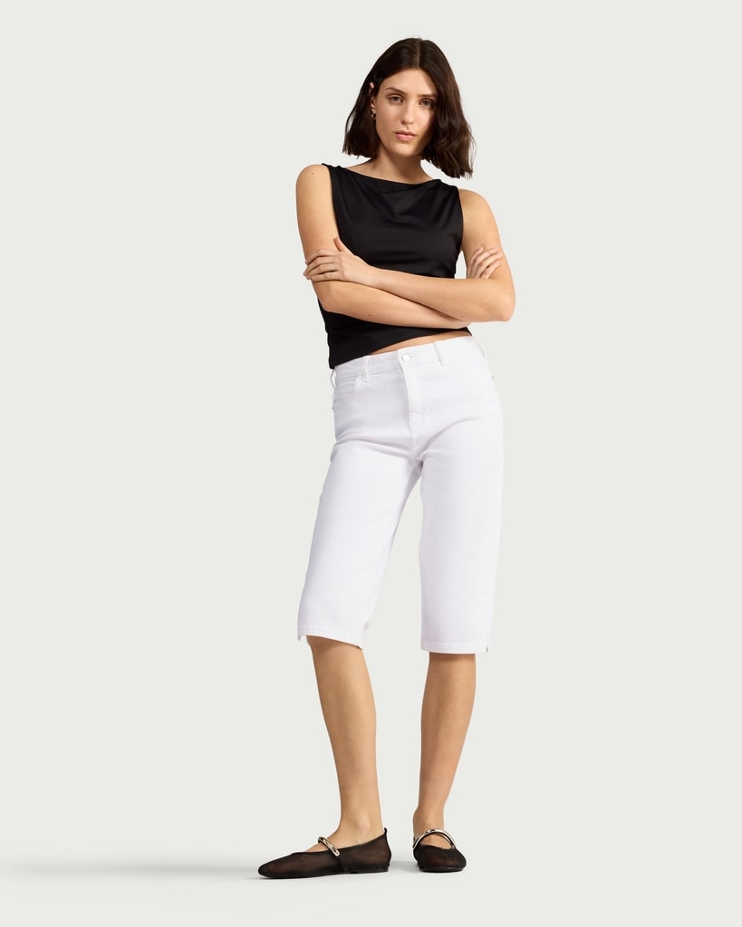 F&F Mid Rise Capri Jeans in White
