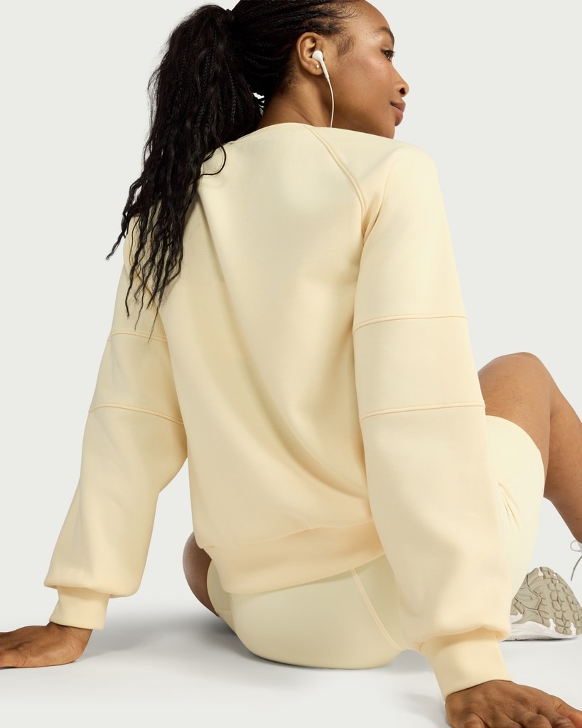 F&F Active EVERYHOUR Soft Touch Sweatshirt in Yellow