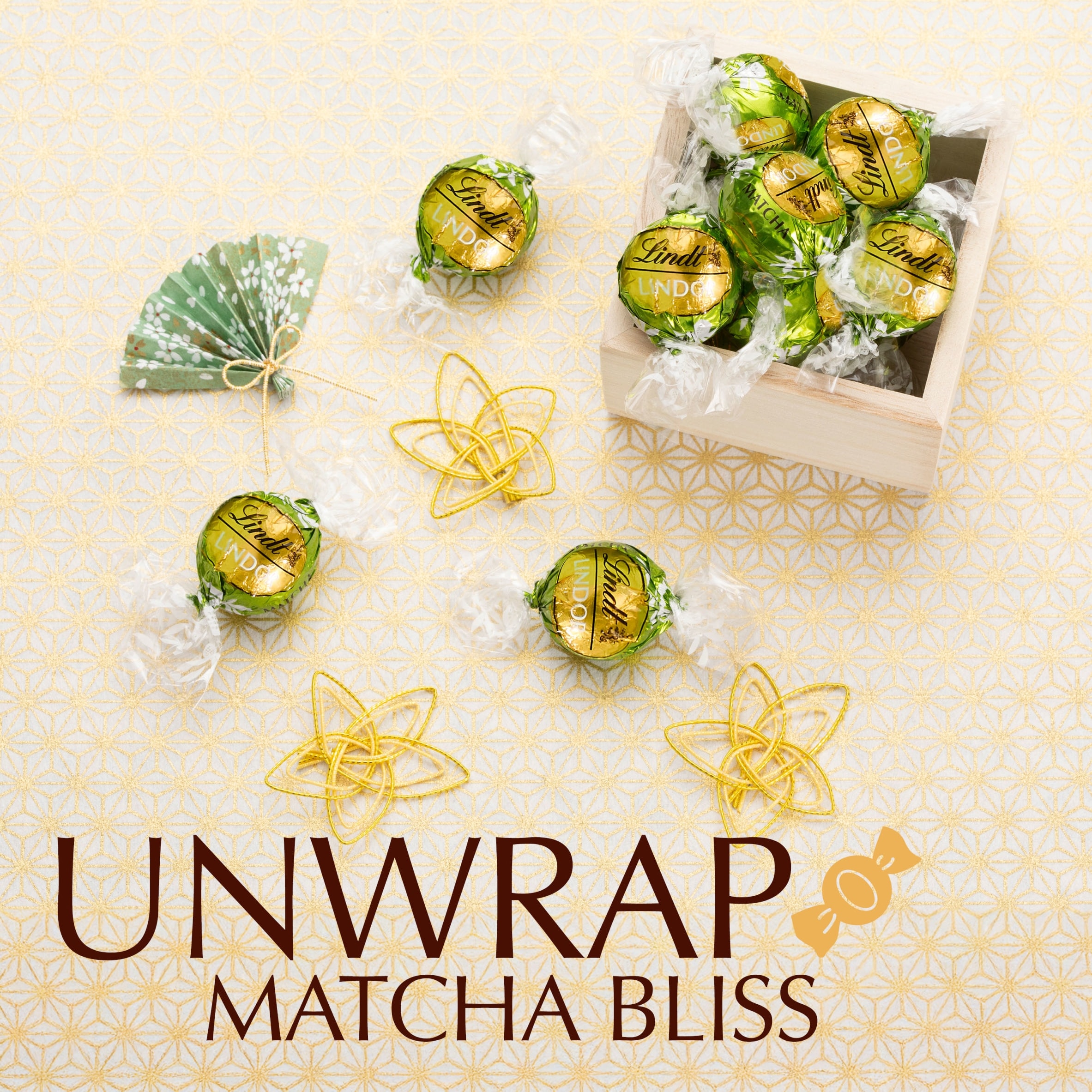 LINDOR Lindt Matcha White Chocolate Truffle Box 200g thumbnail 3